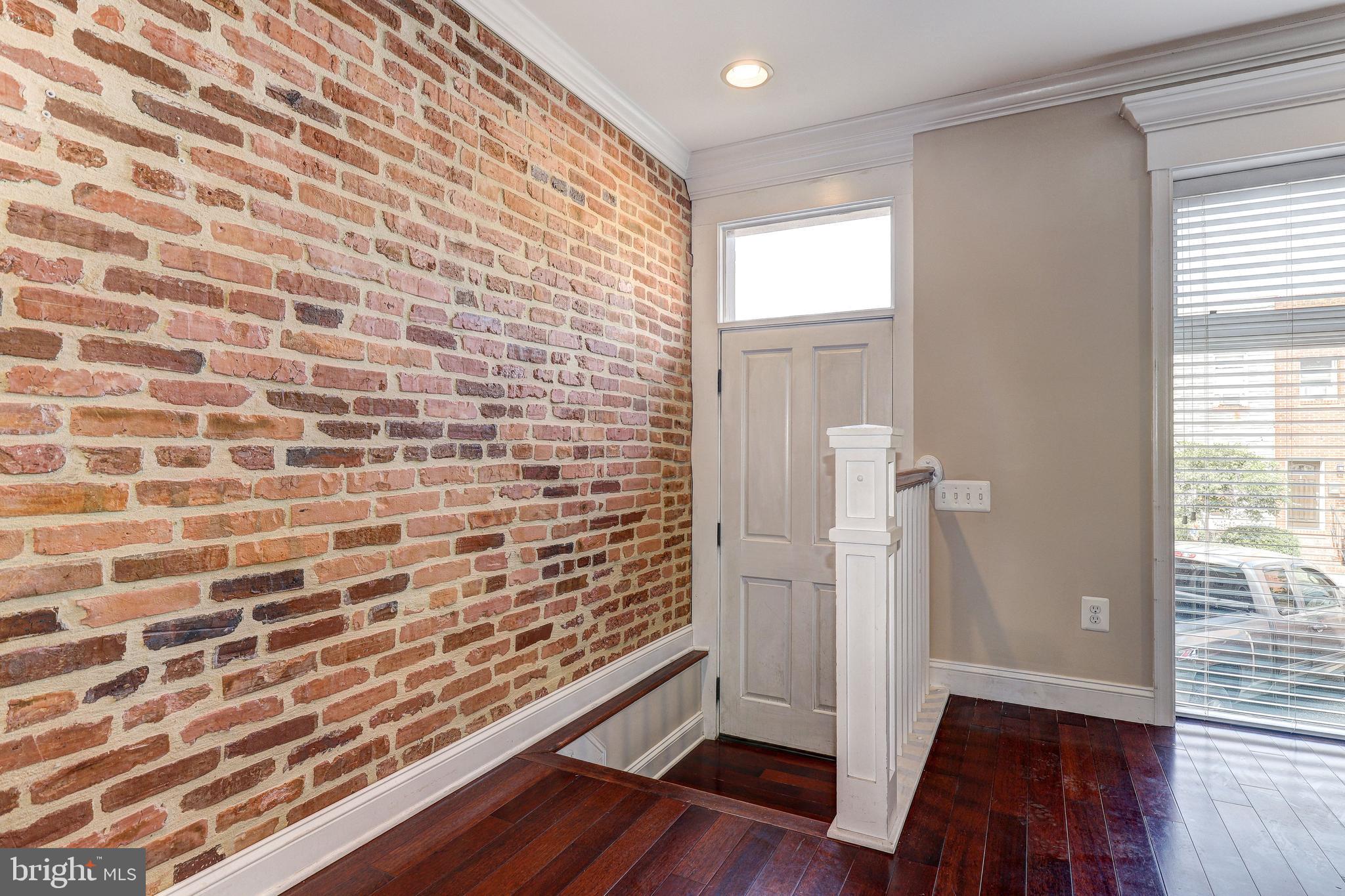 HIGHLANDTOWN - Residential Lease