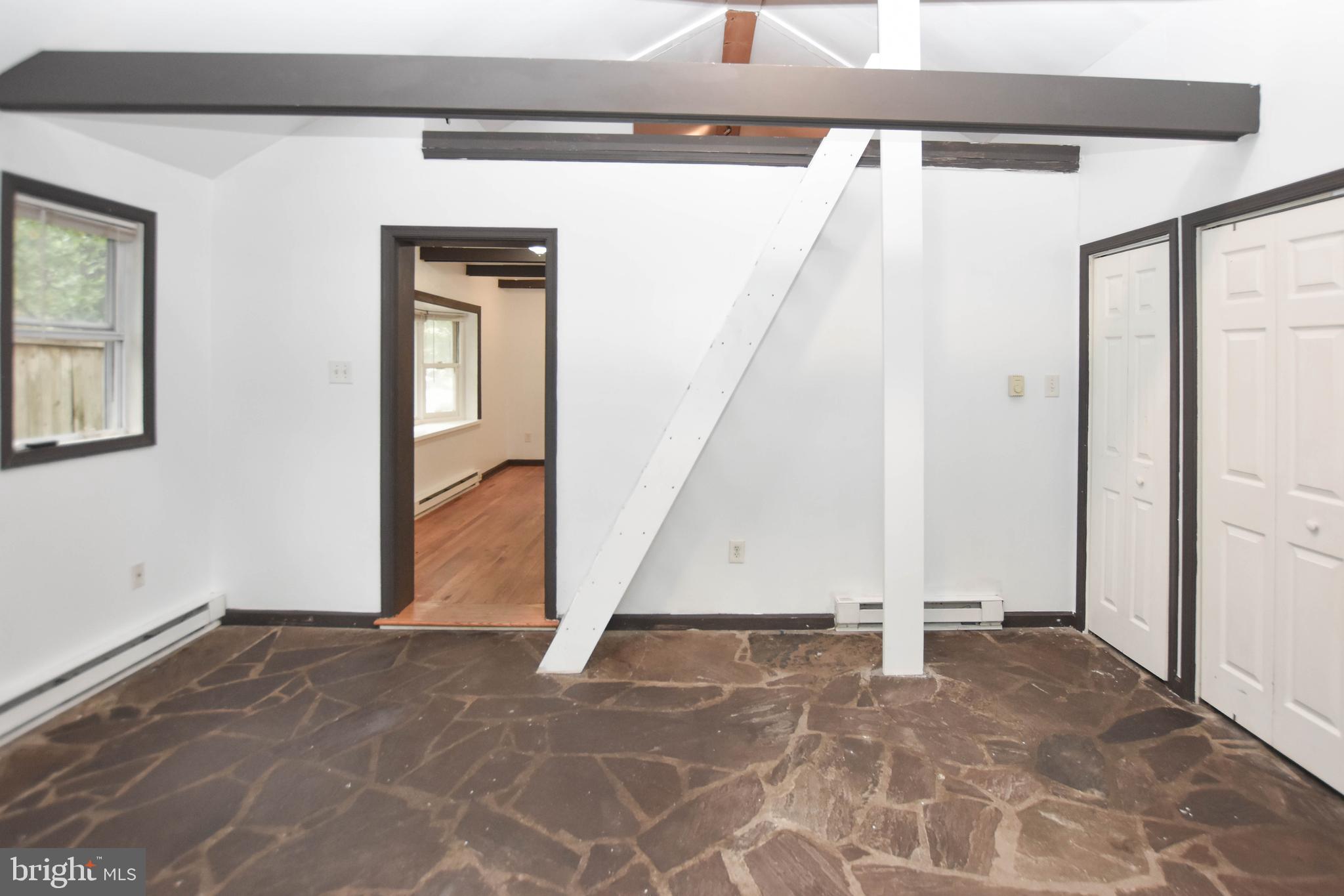 SHENANDOAH RETREAT - Residential