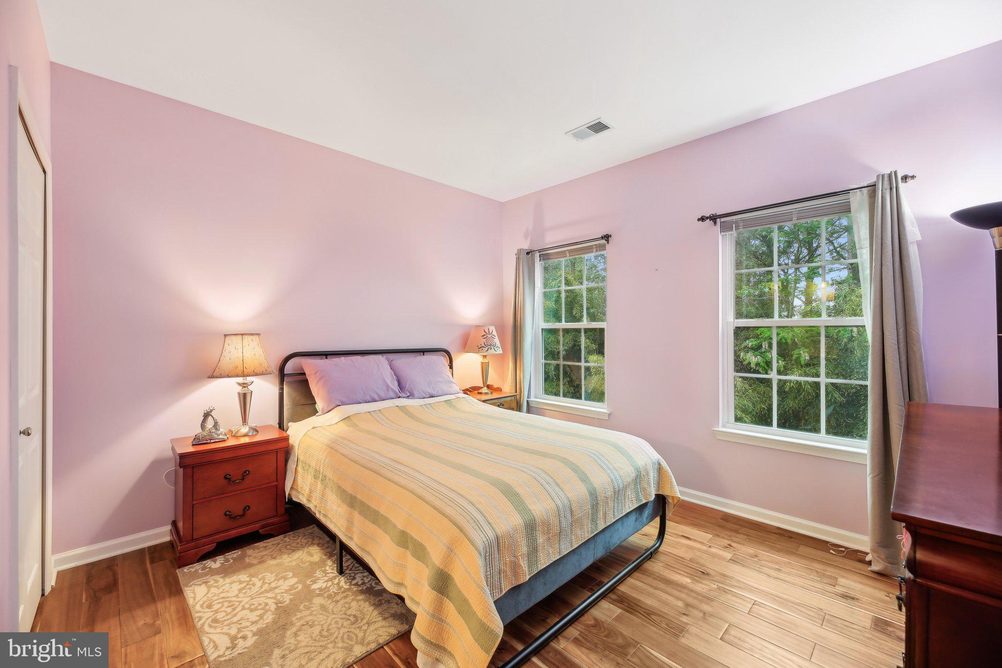 STONEY RUN - Residential