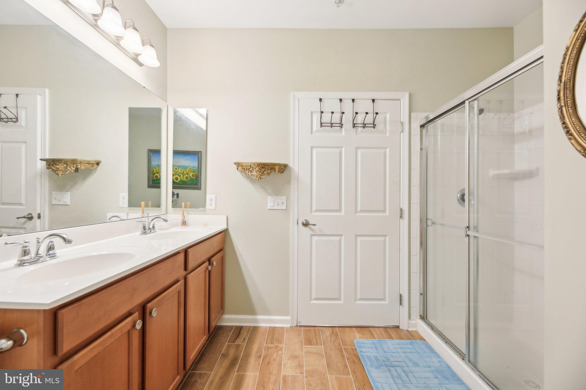 STONEY RUN - Residential