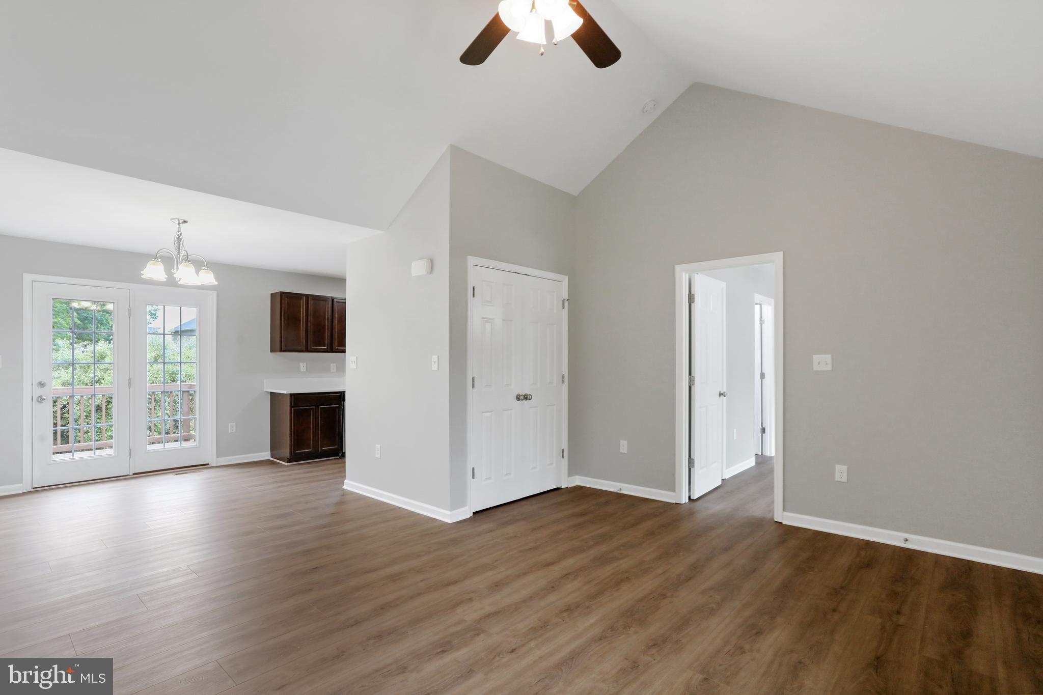 PRINCETON SHOALS - Residential