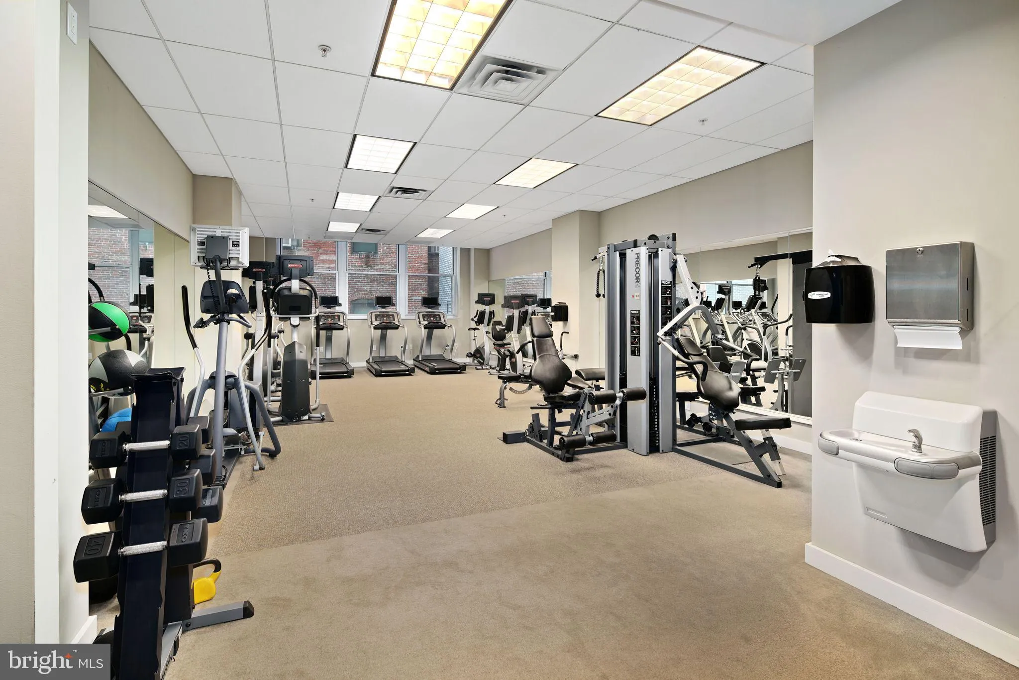 Philadelphia, Pennsylvania 19107, United States, 2 Bedrooms Bedrooms, ,2 BathroomsBathrooms,Residential,Active,88378