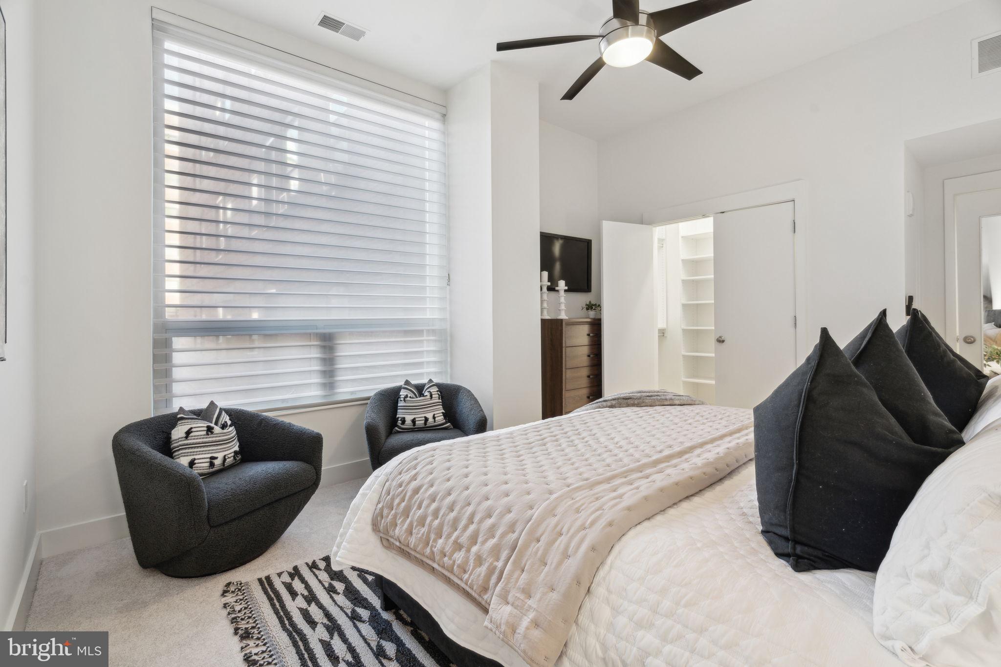 WASHINGTON SQ WEST - Residential