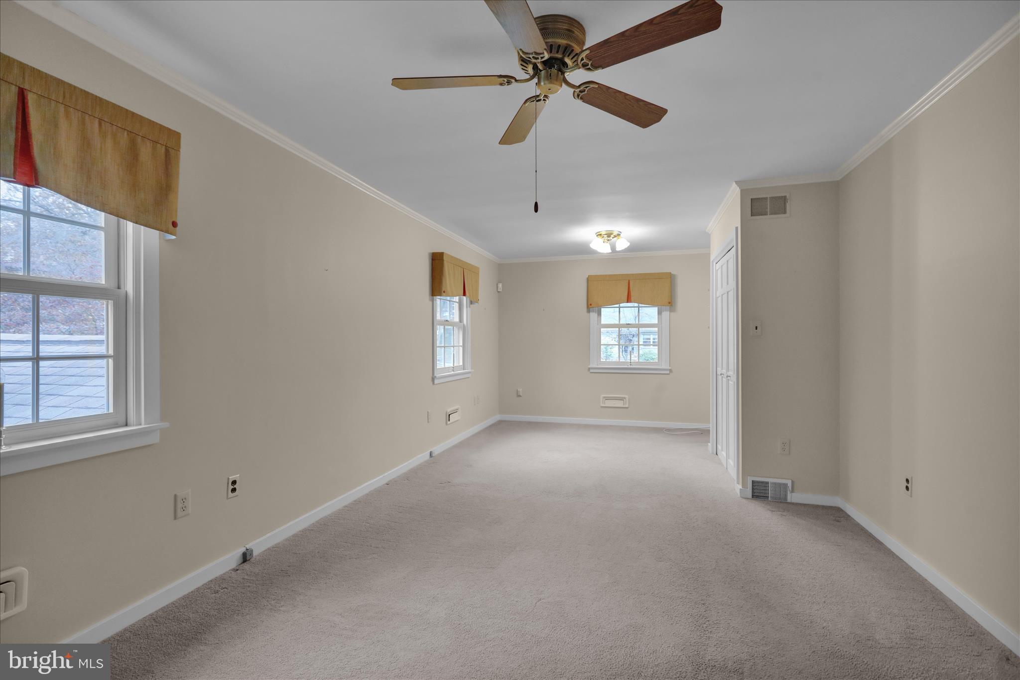 WOODLAWN - Residential