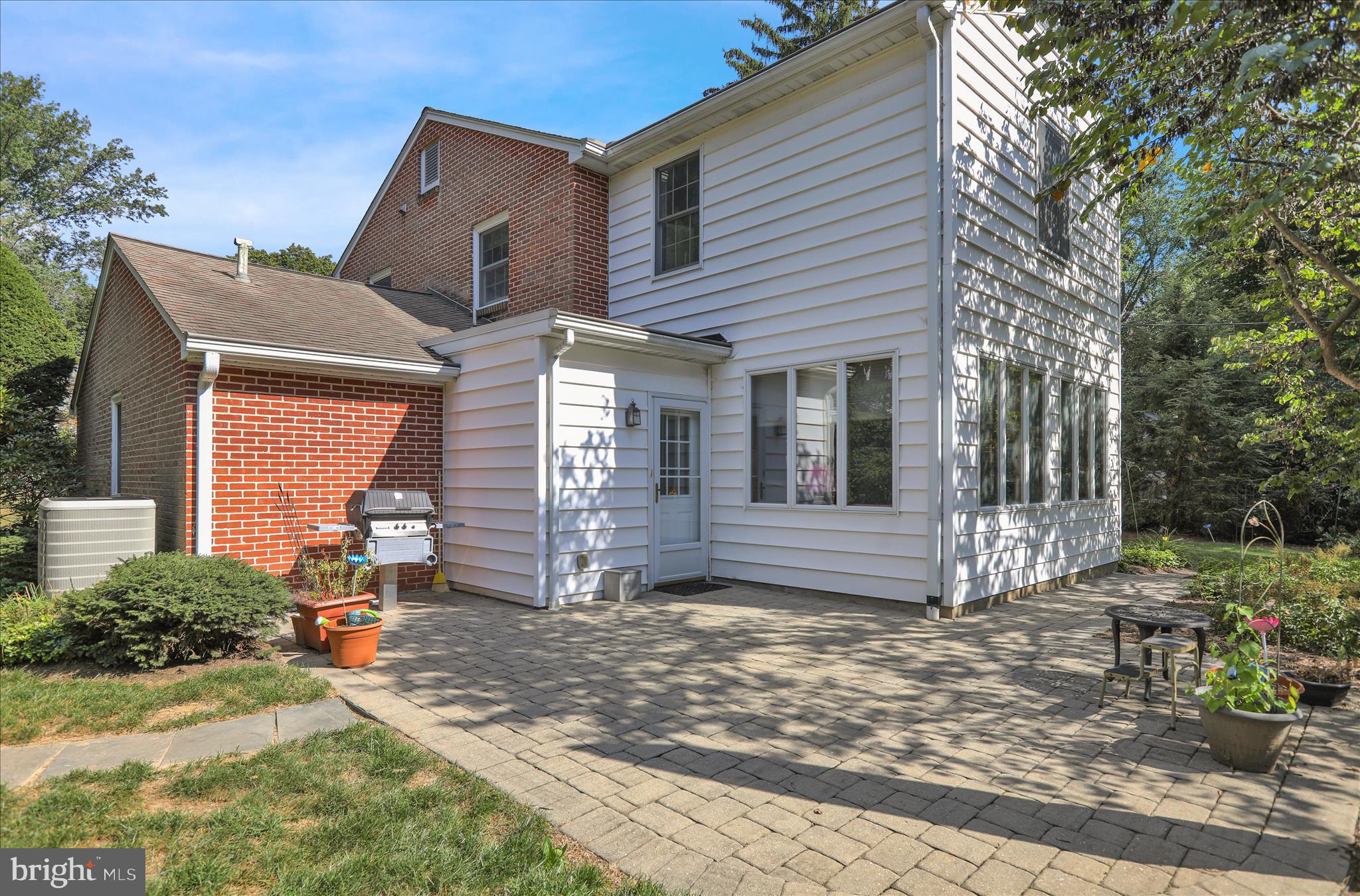 WOODLAWN - Residential