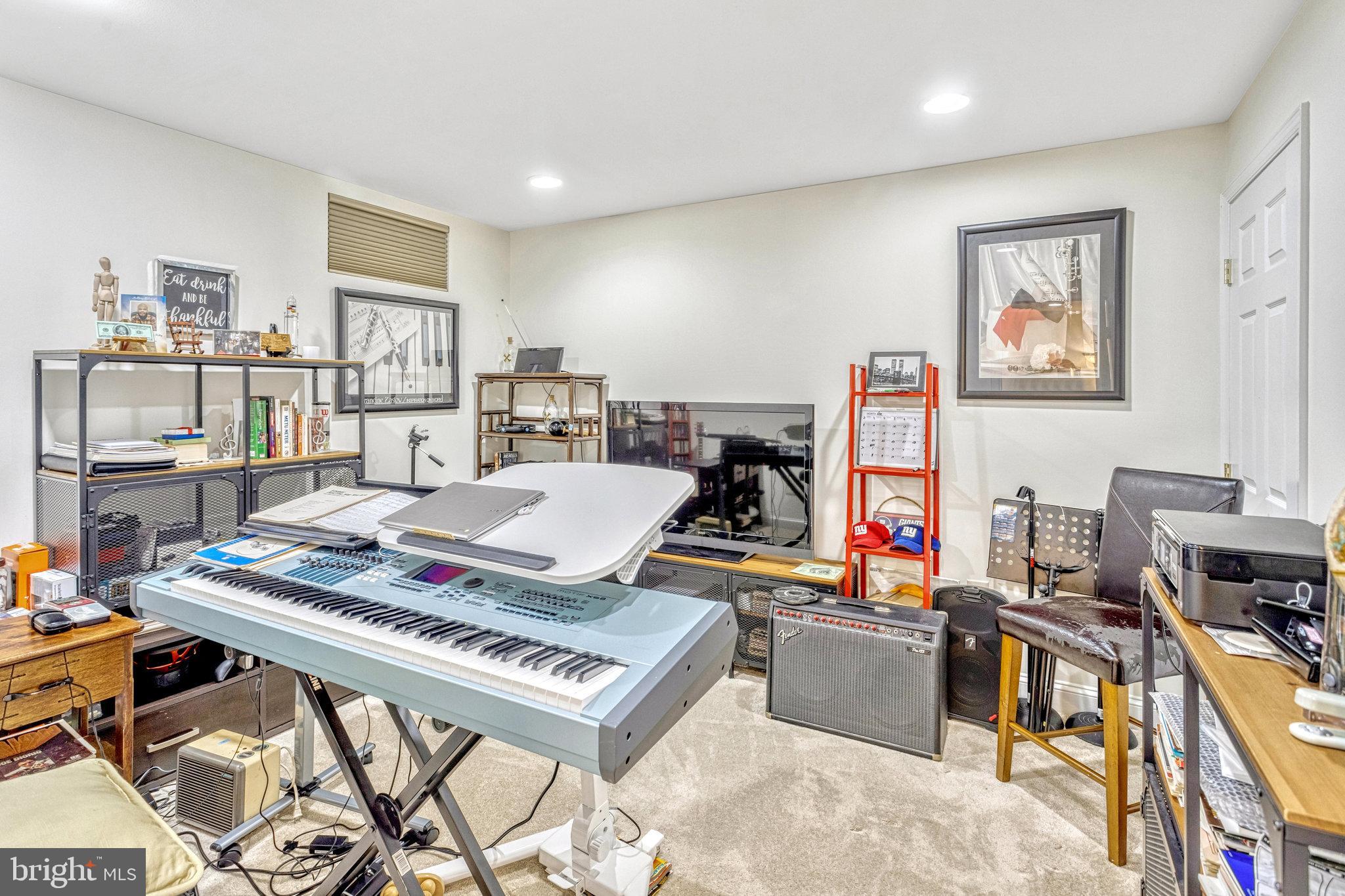 PORT POTOMAC - Residential