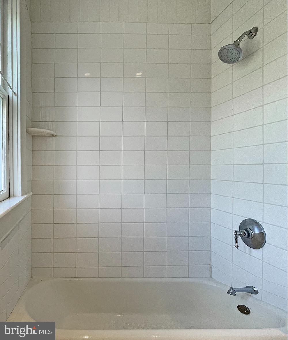 REEDVILLE - Residential