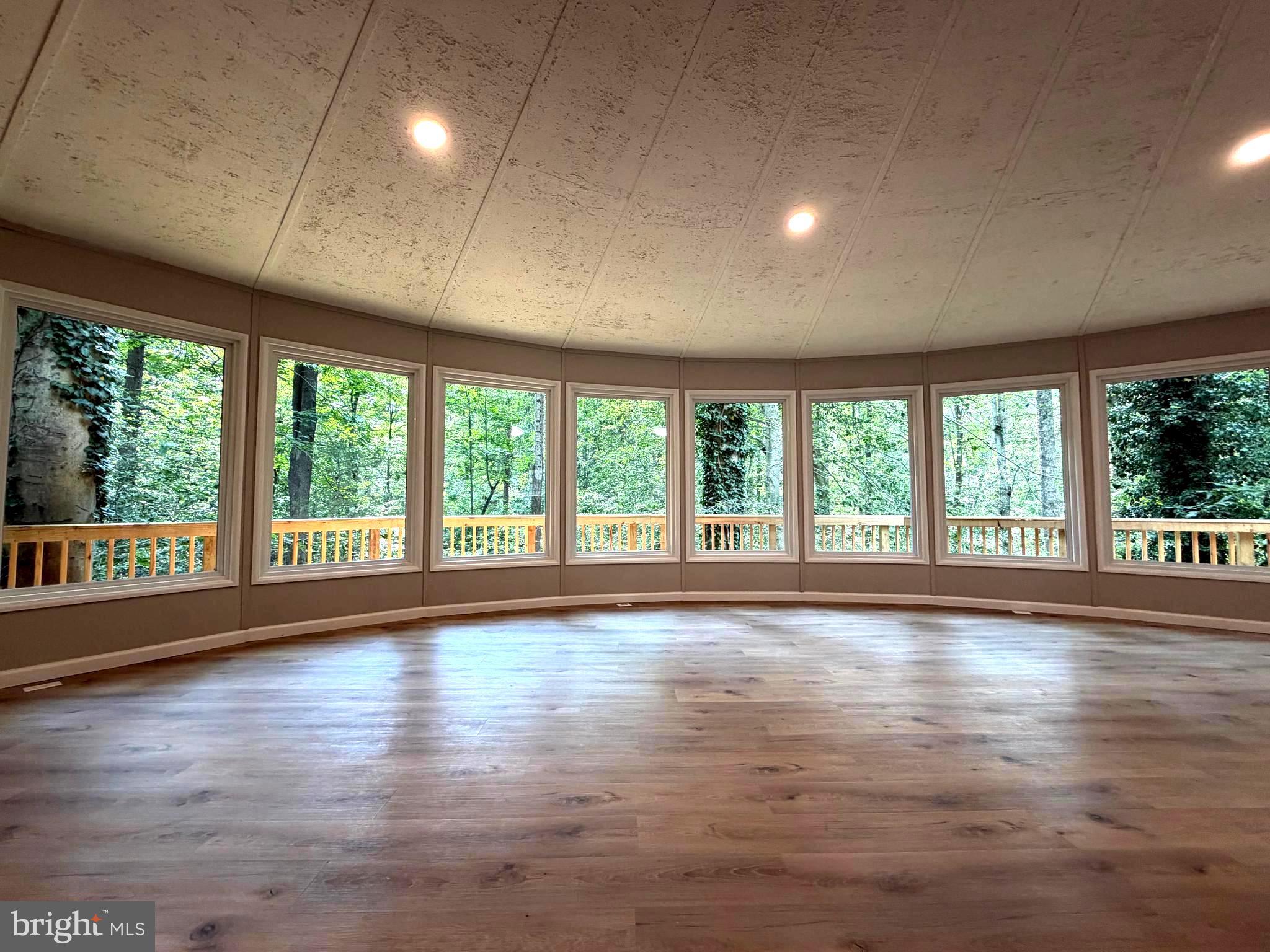 8133 COUNSELOR ROAD