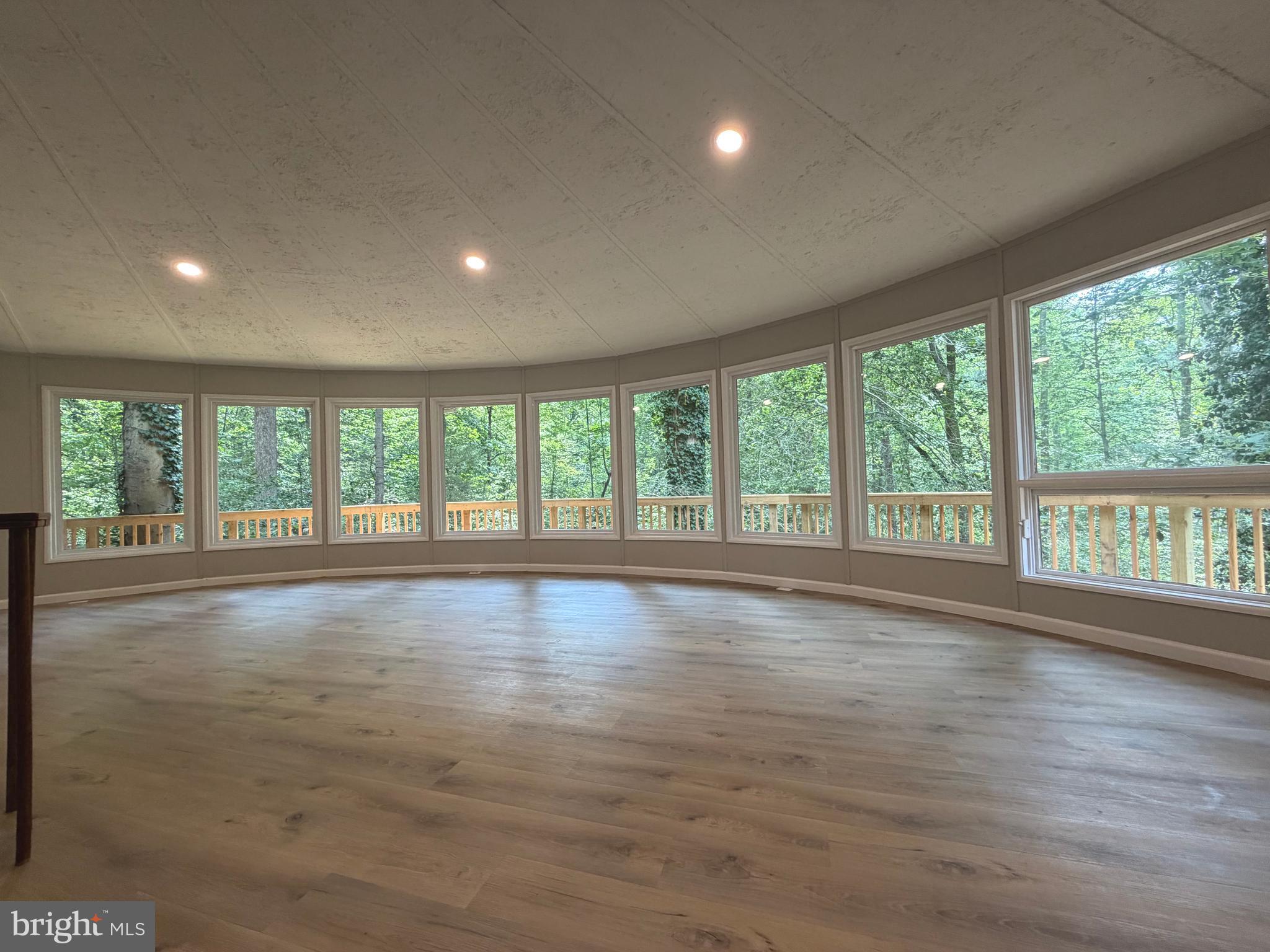 8133 COUNSELOR ROAD
