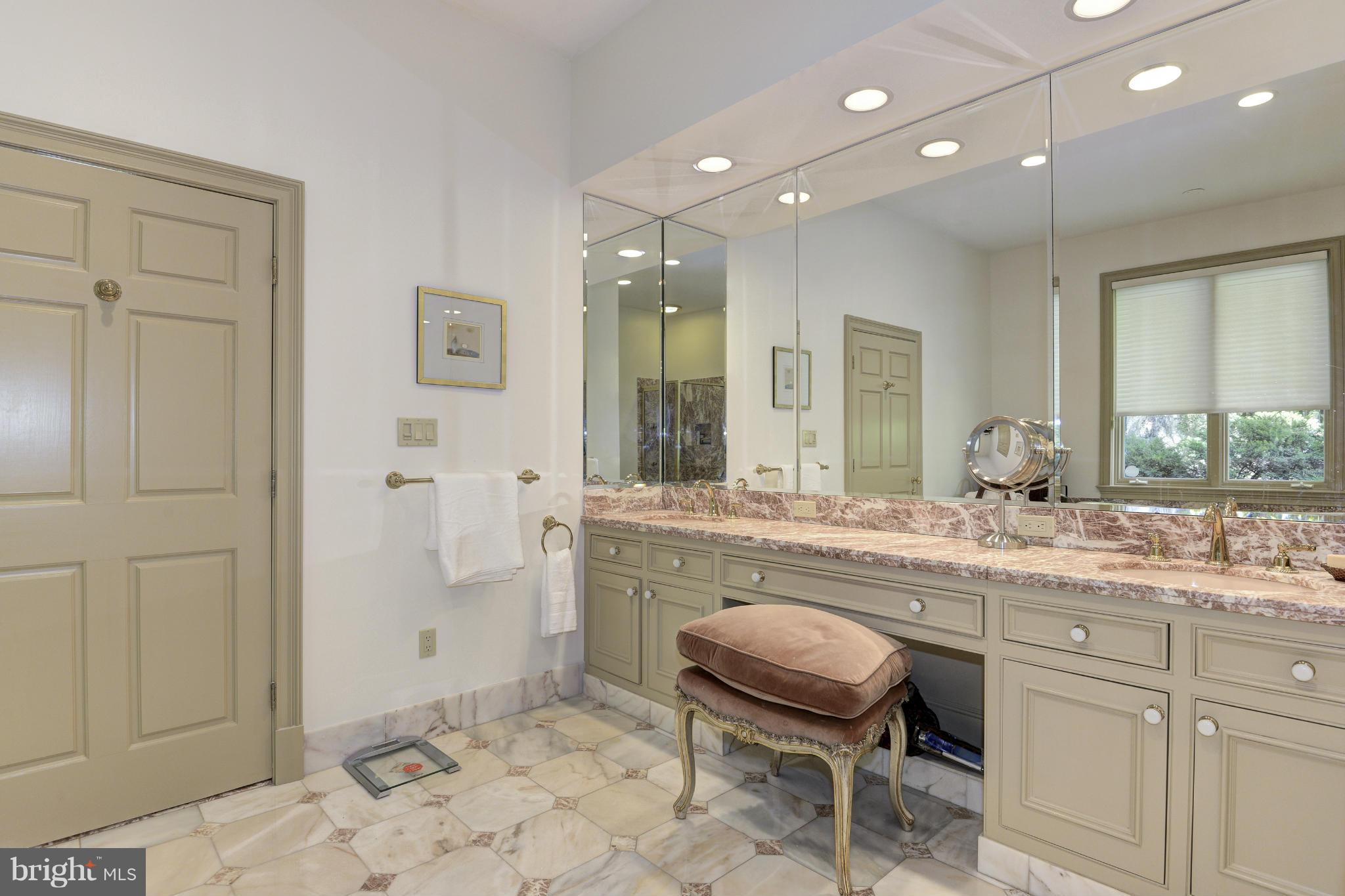 AVENEL - Residential