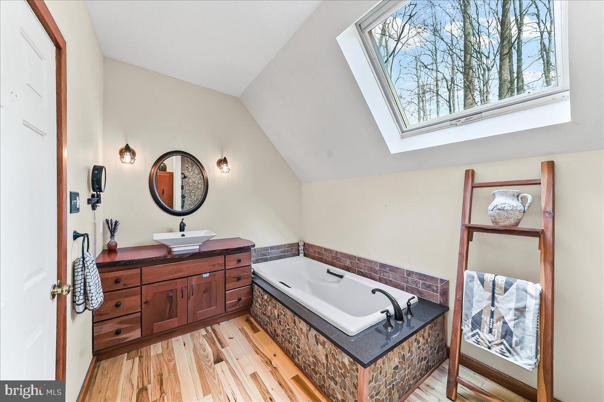 BROAD RUN - Residential