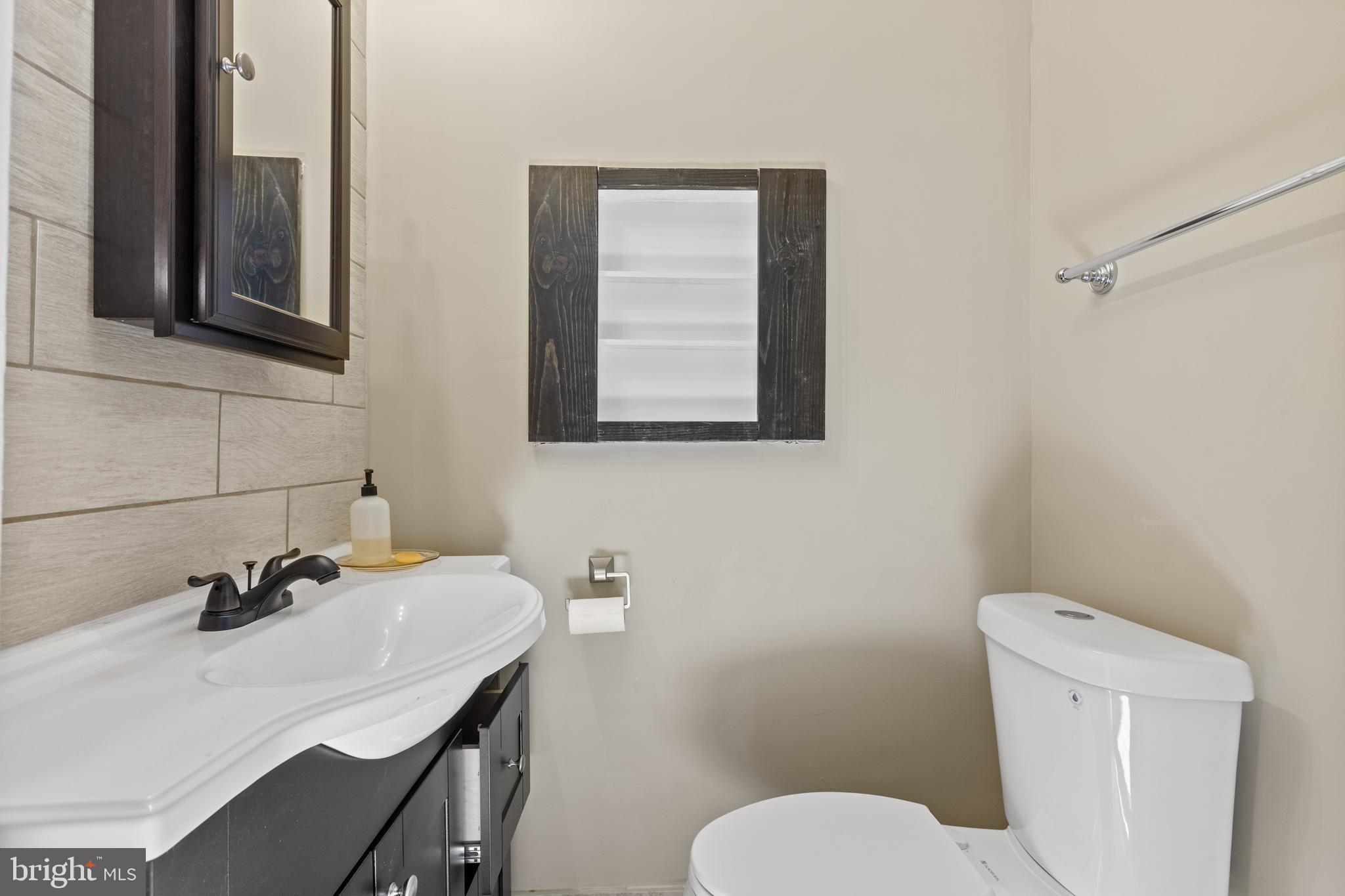 BARCLAY - Residential Lease