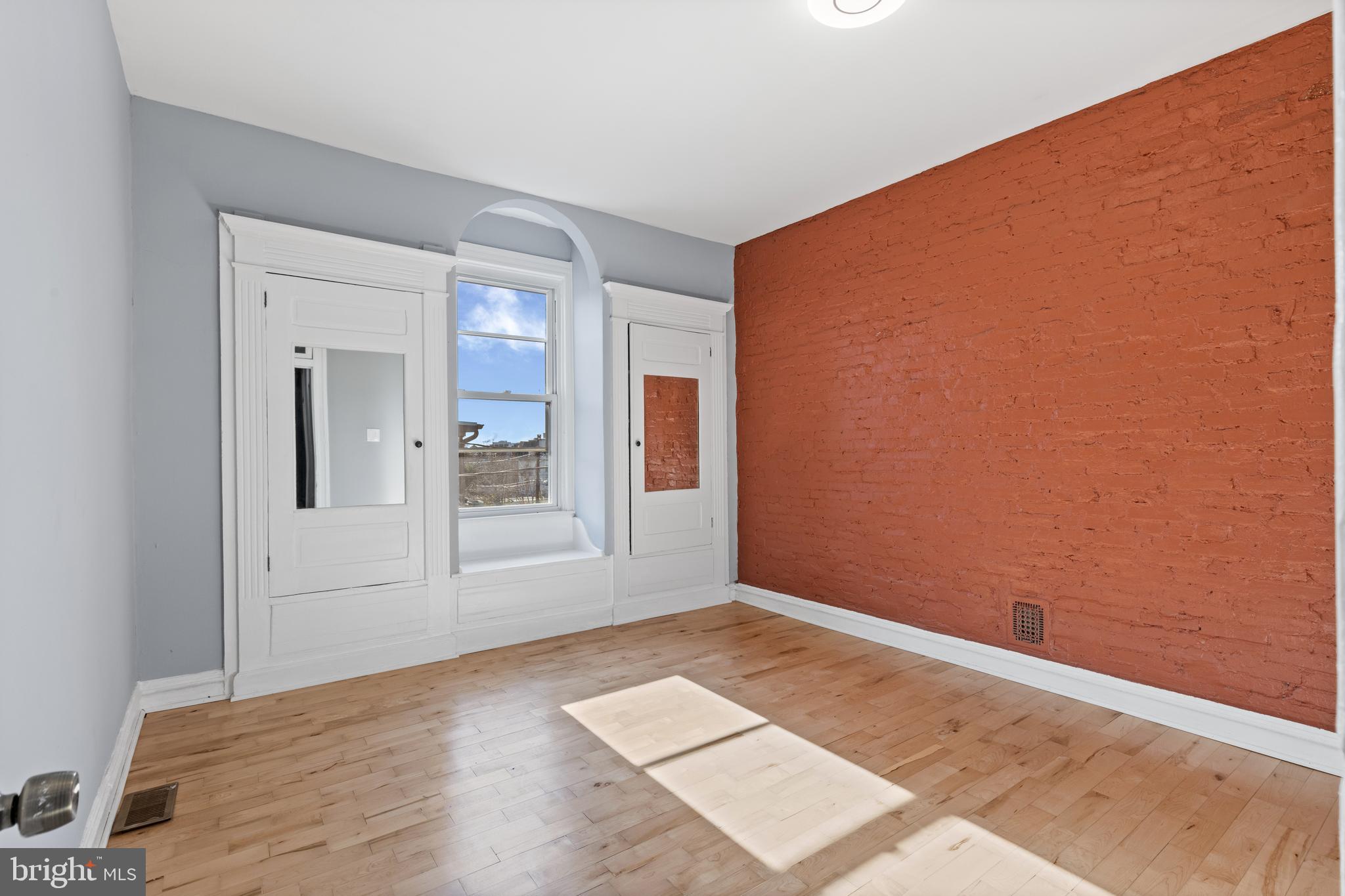 BARCLAY - Residential Lease
