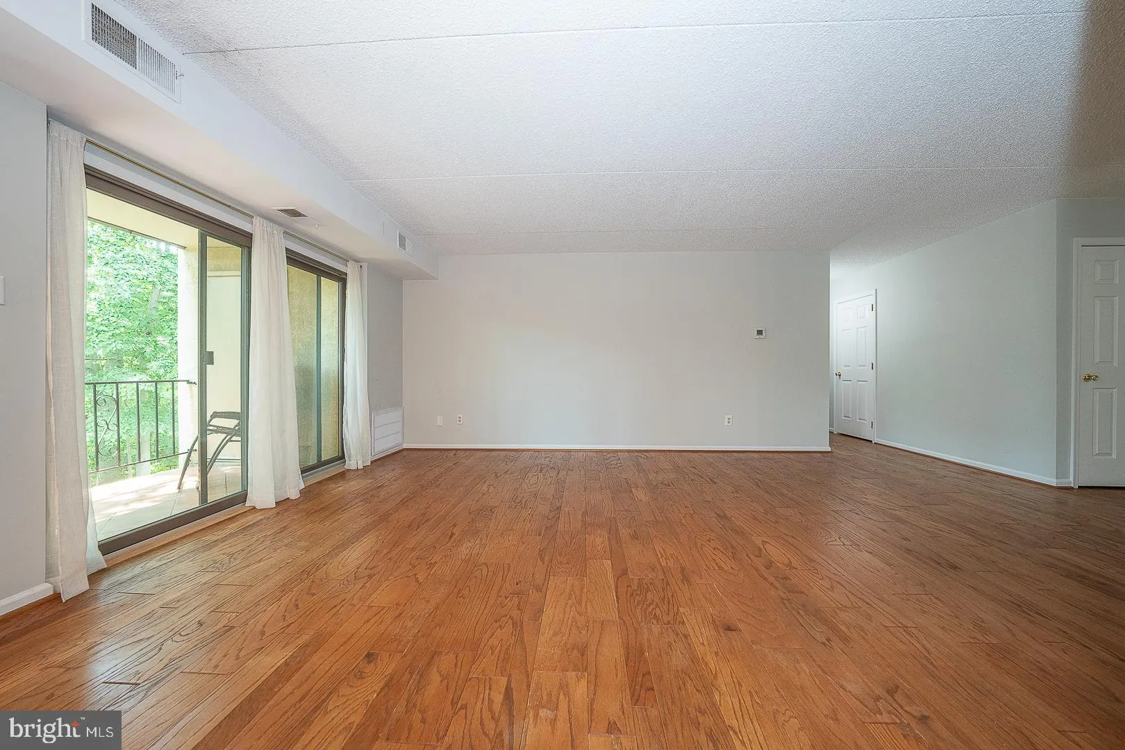 Bryn Mawr, Pennsylvania 19010, United States, 2 Bedrooms Bedrooms, ,2 BathroomsBathrooms,Residential,Active,181611