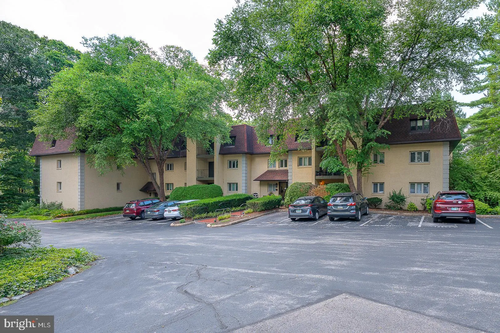 Bryn Mawr, Pennsylvania 19010, United States, 2 Bedrooms Bedrooms, ,2 BathroomsBathrooms,Residential,Active,181611