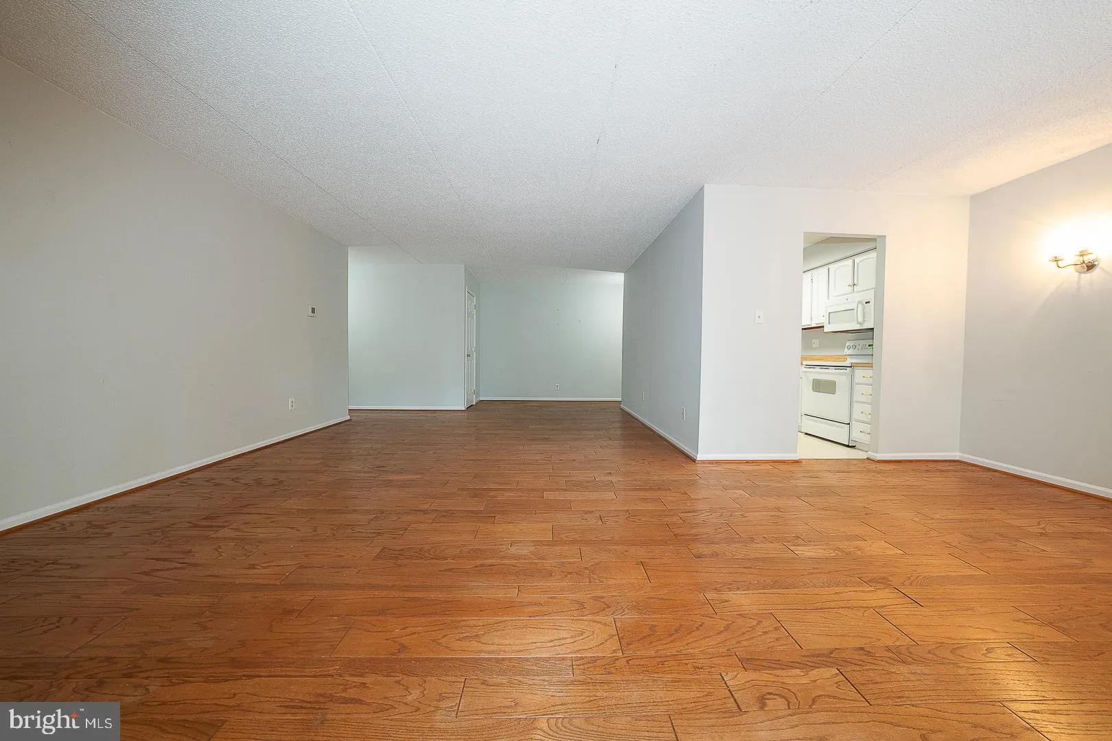 Bryn Mawr, Pennsylvania 19010, United States, 2 Bedrooms Bedrooms, ,2 BathroomsBathrooms,Residential,Active,181611