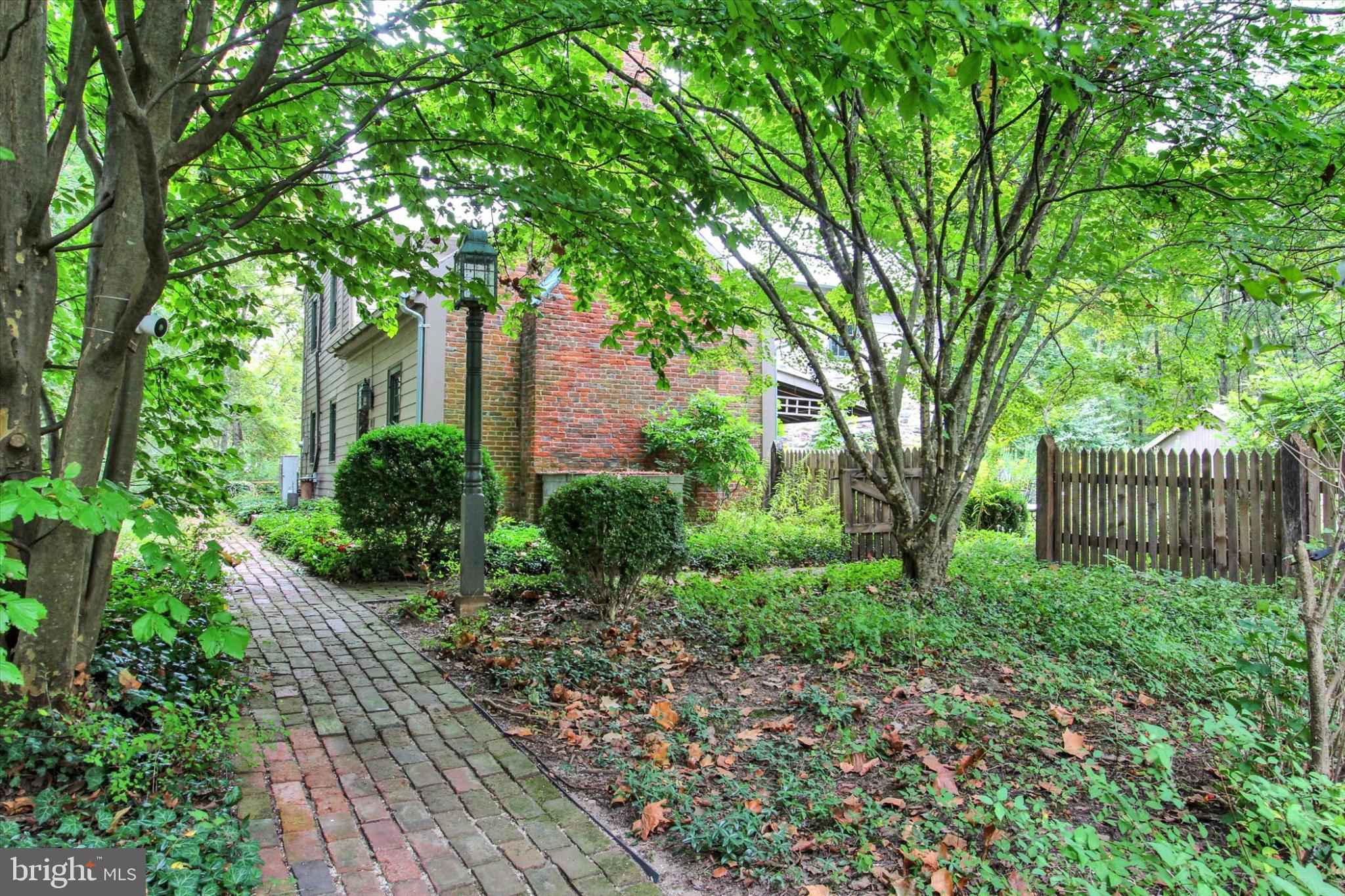 EAST BERLIN - Residential