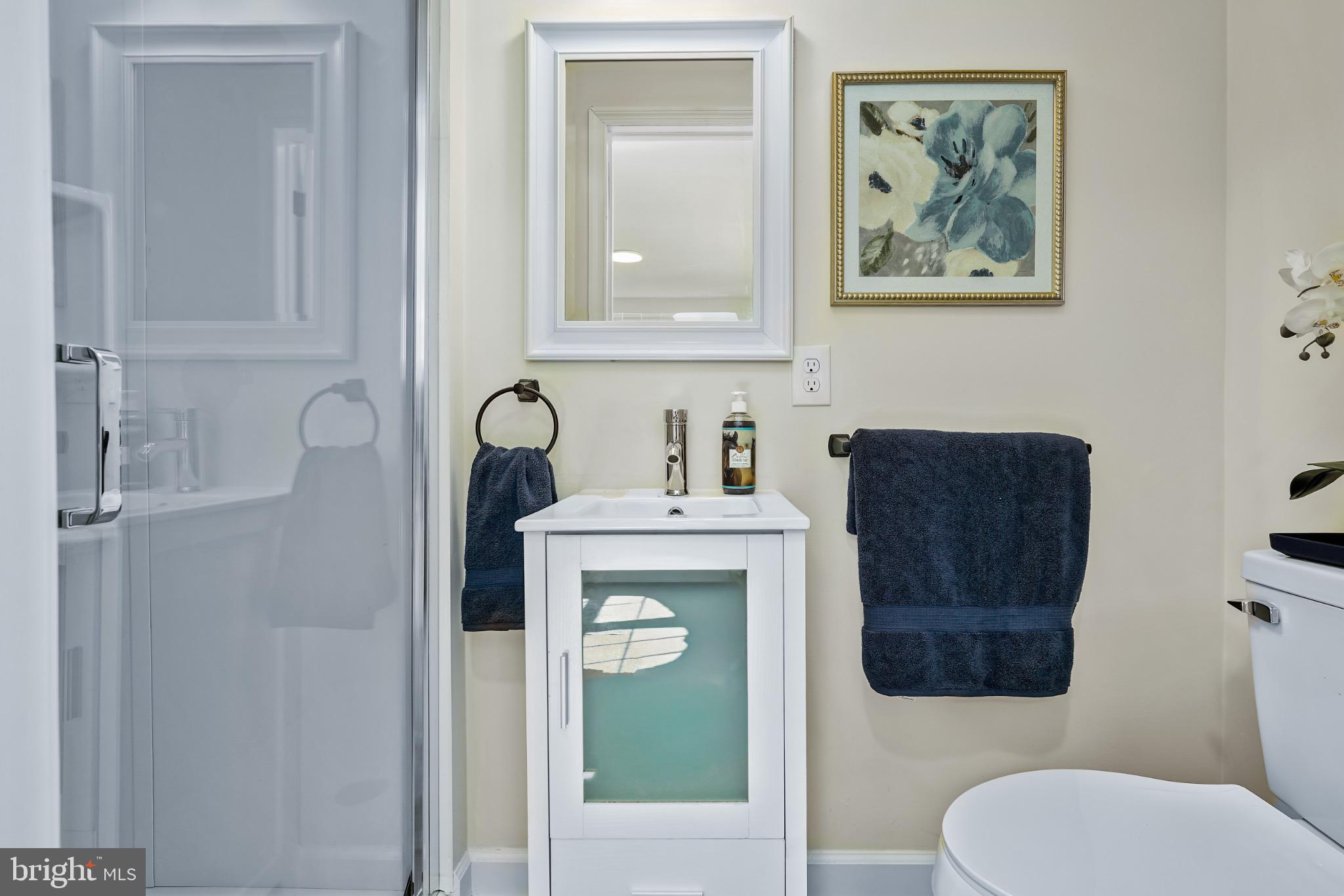 WEST NOTTINGHAM TW - Residential