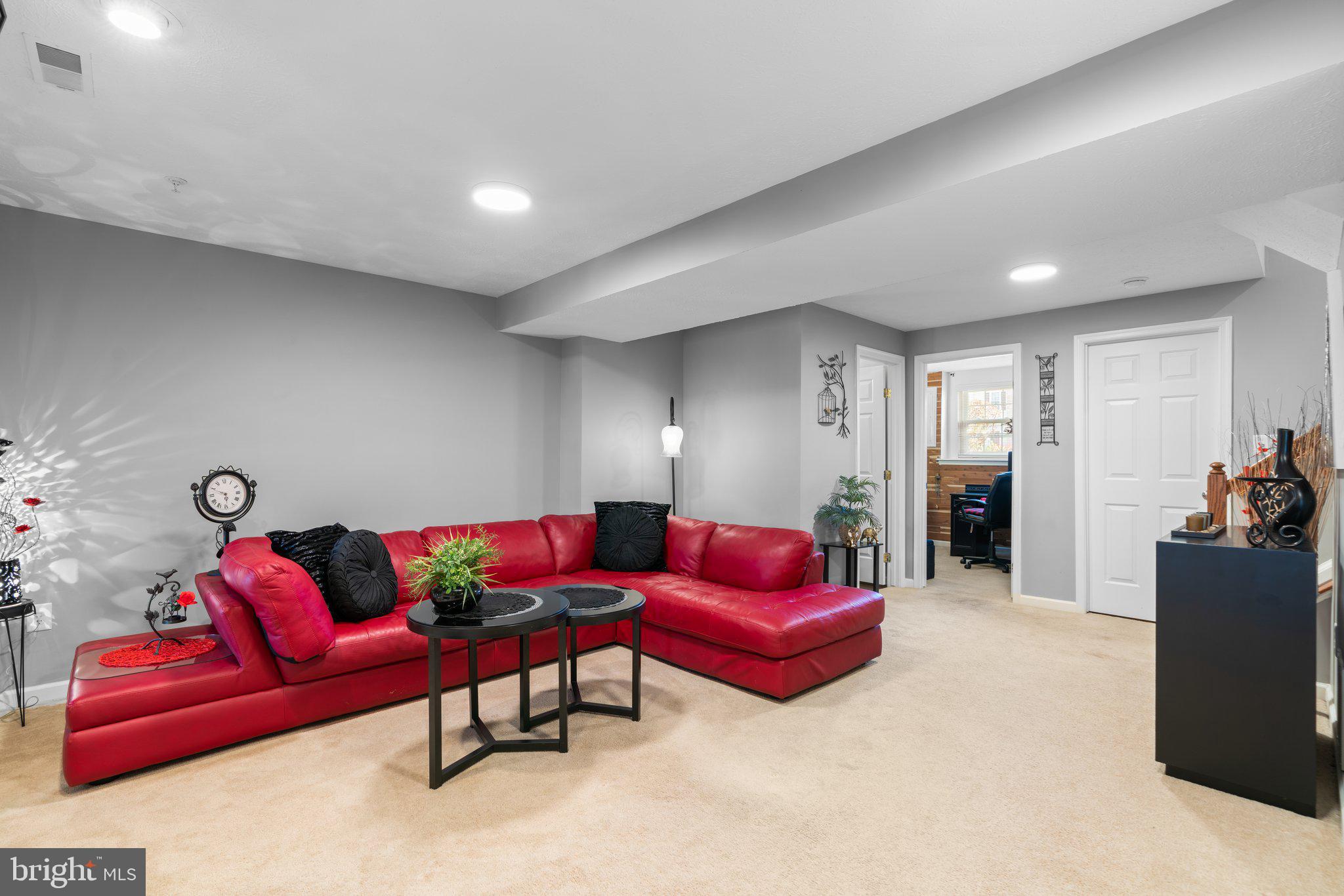 PINEY ORCHARD - Residential