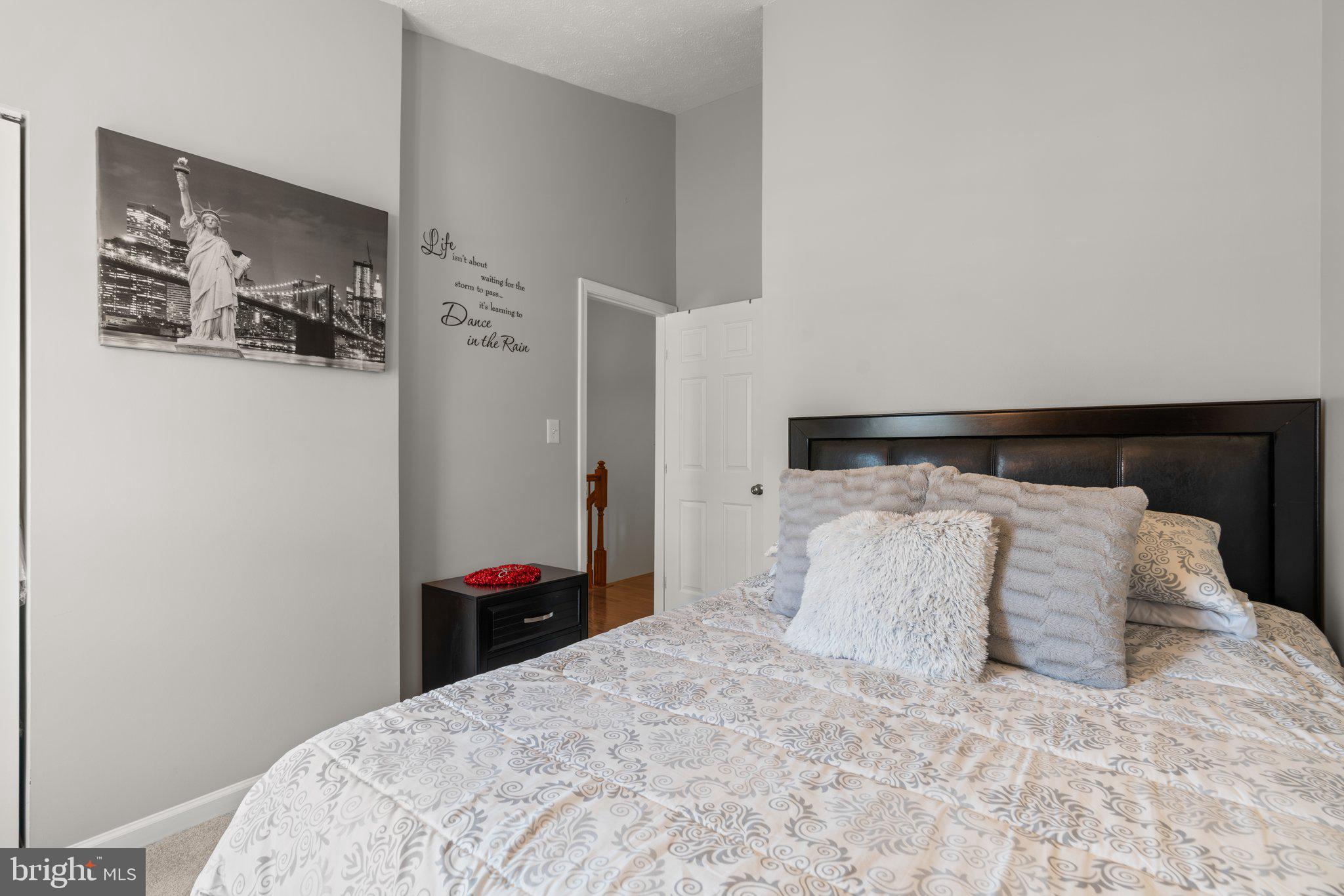 PINEY ORCHARD - Residential