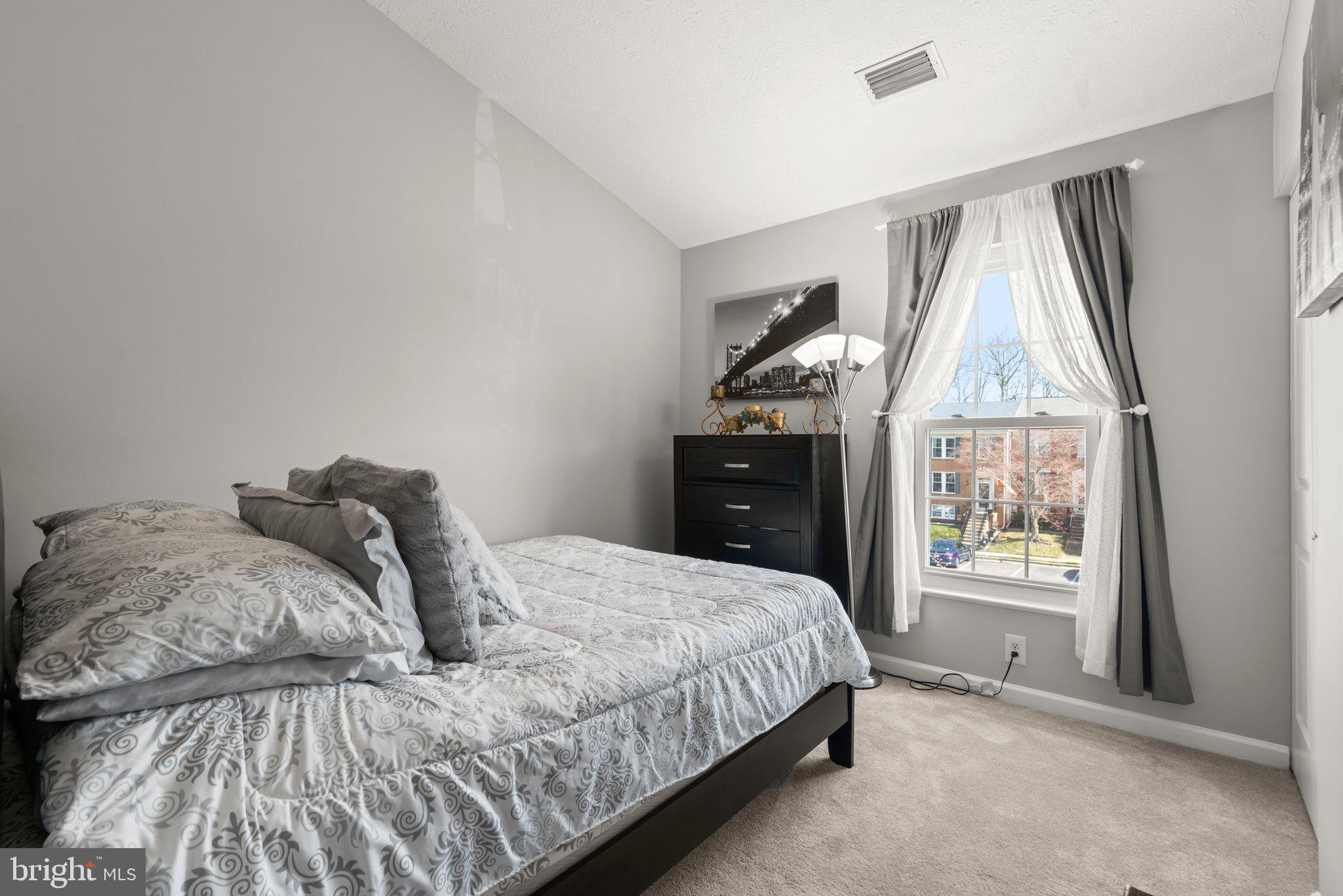 PINEY ORCHARD - Residential