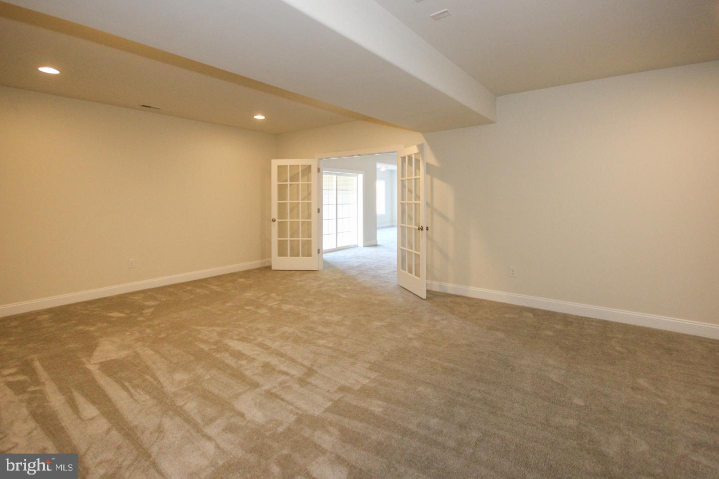 DARLINGTON POINTE - Residential