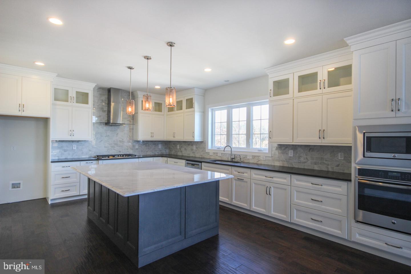 DARLINGTON POINTE - Residential