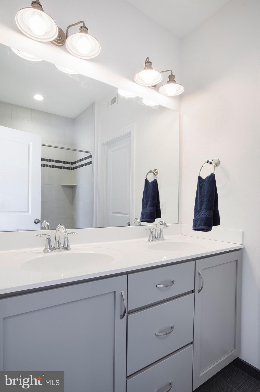 DARLINGTON POINTE - Residential