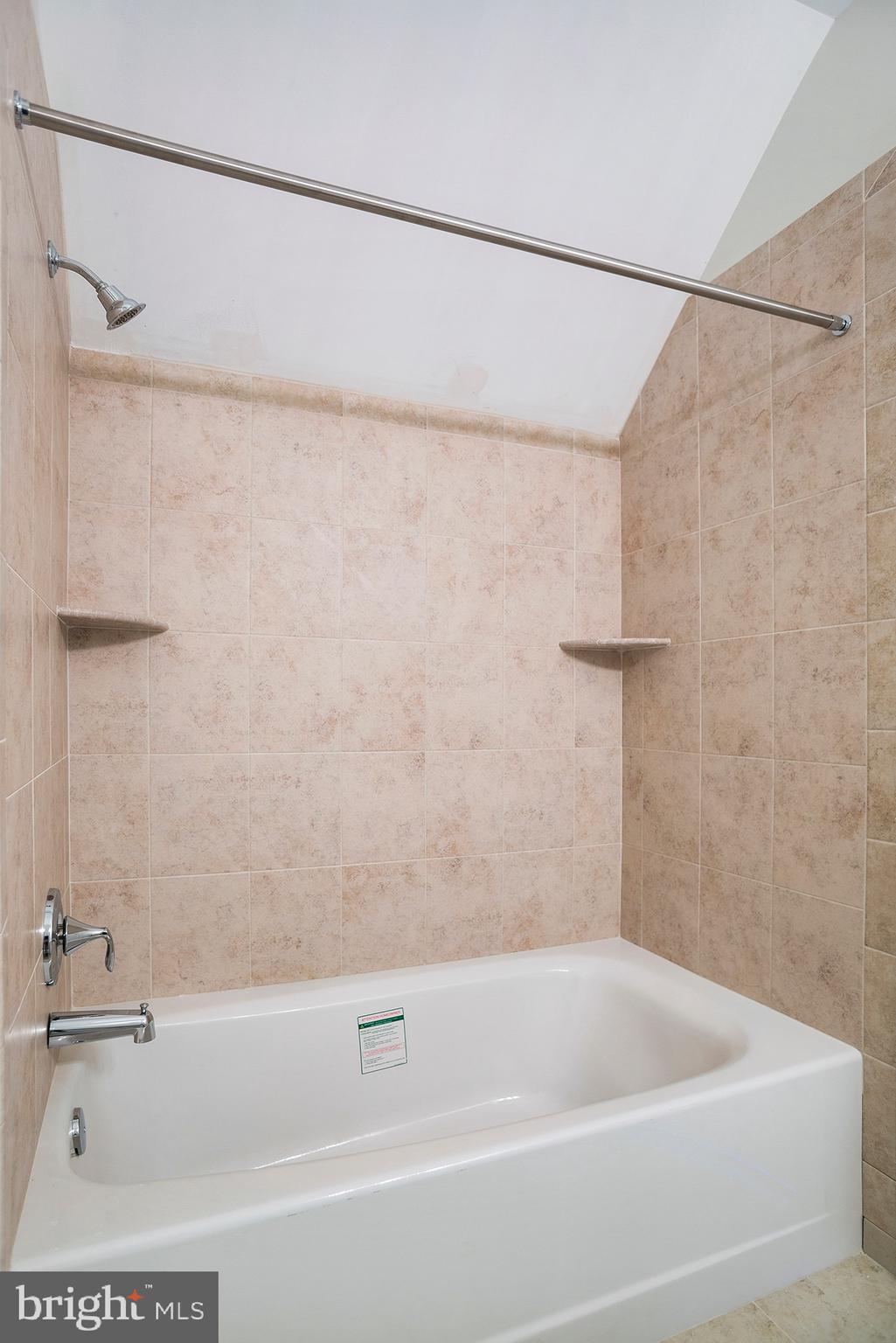 DARLINGTON POINTE - Residential