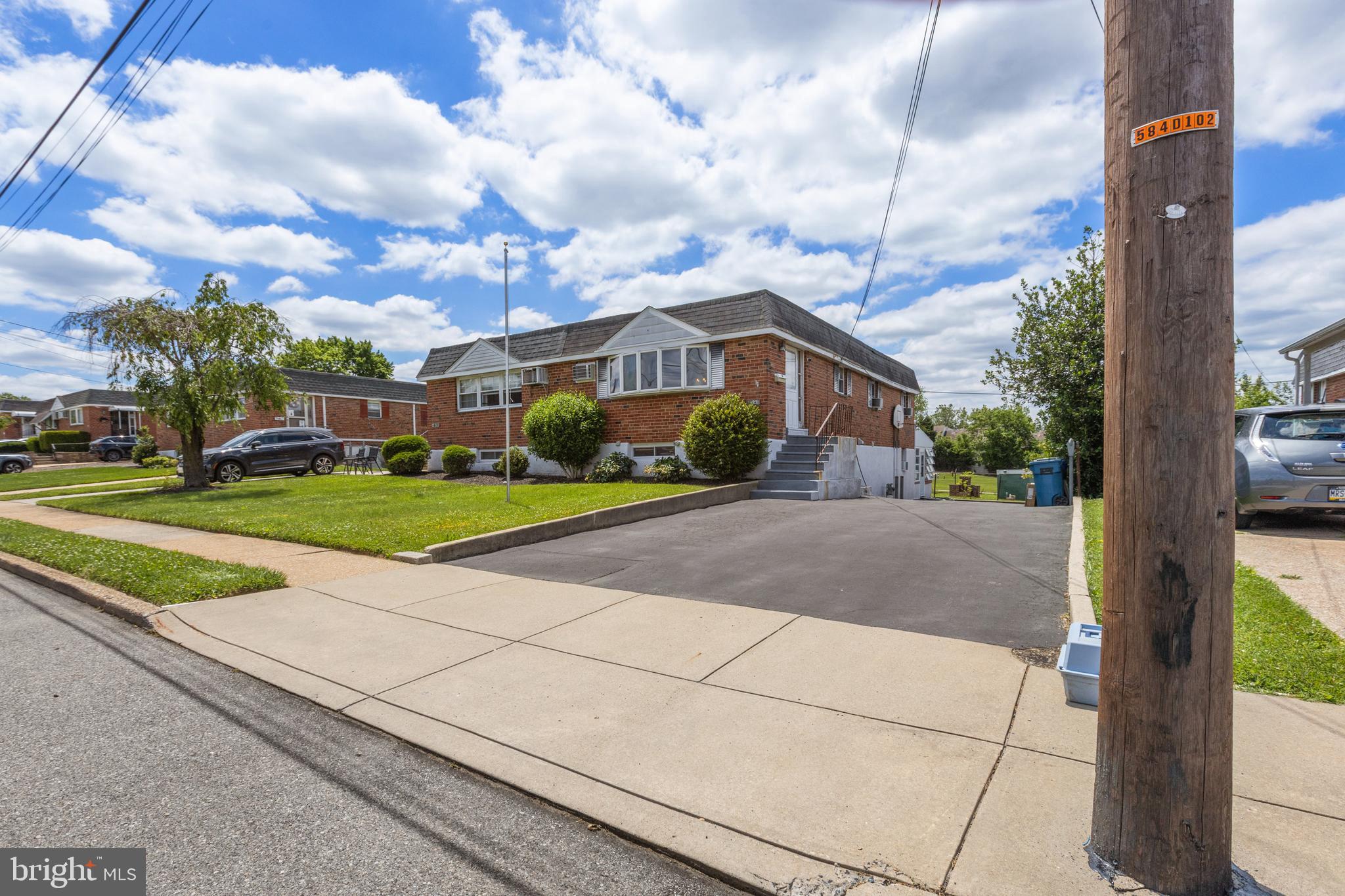 629 CLAY DRIVE