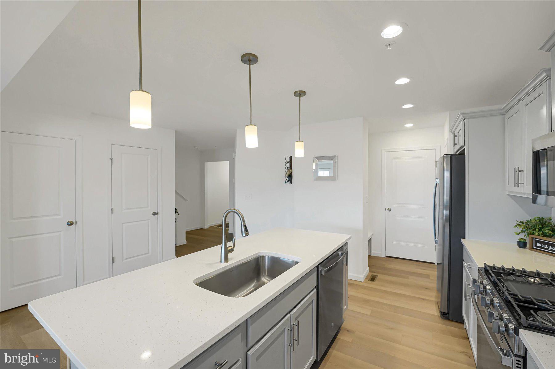 HARVEST MEADOWS - Residential