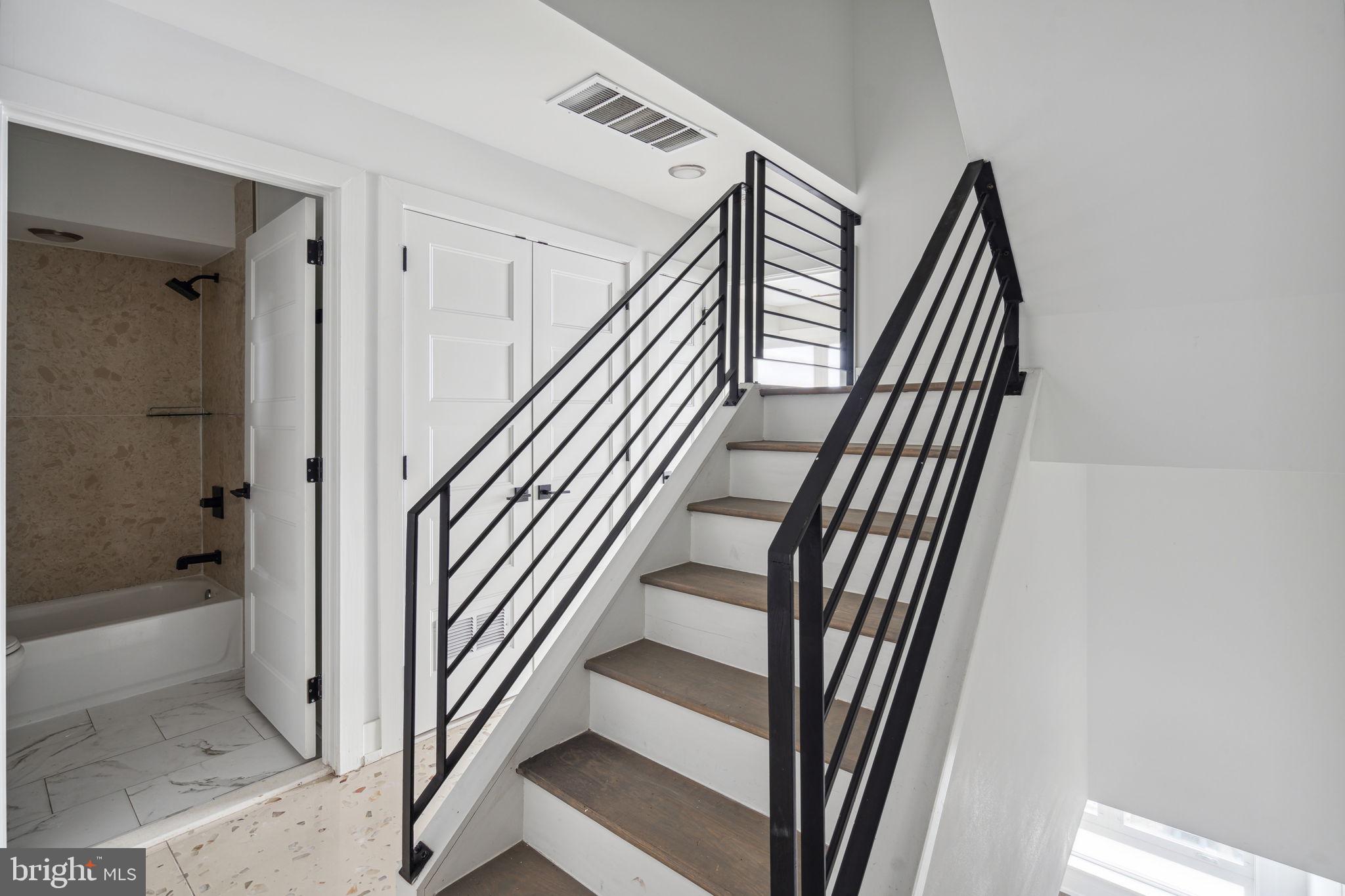 FISHTOWN - Residential Lease