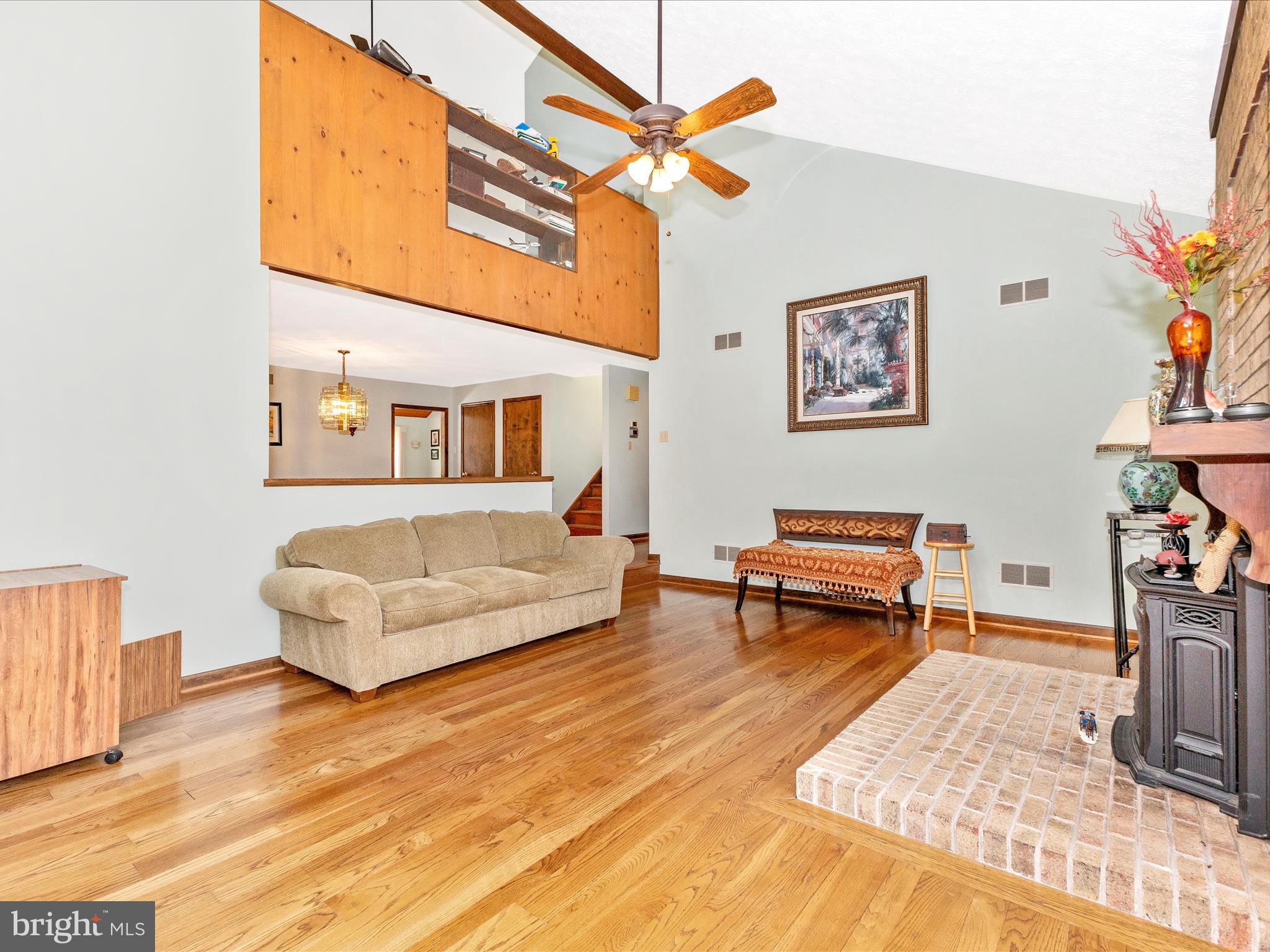 SCOUTS KNOLL - Residential