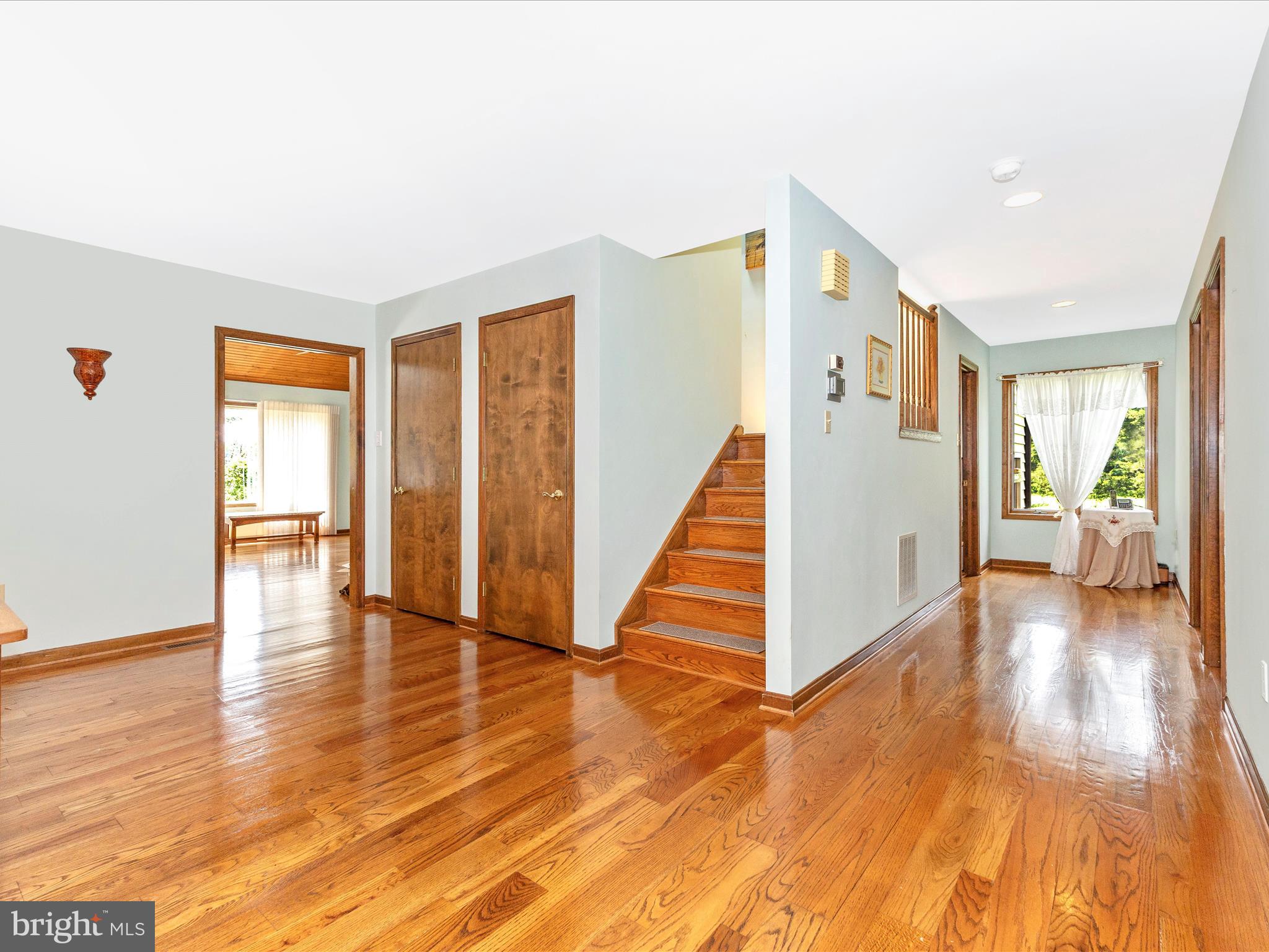 SCOUTS KNOLL - Residential