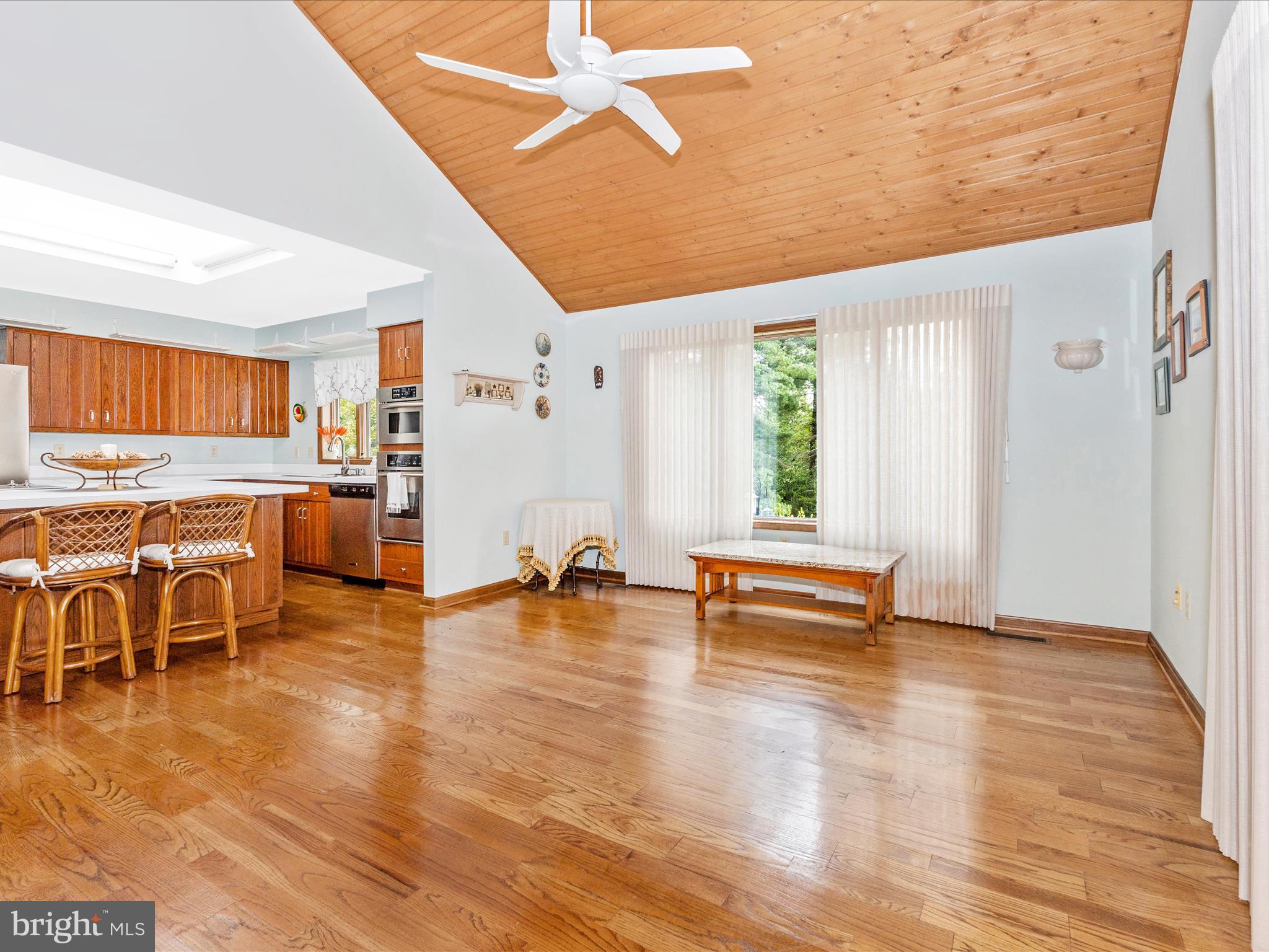 SCOUTS KNOLL - Residential