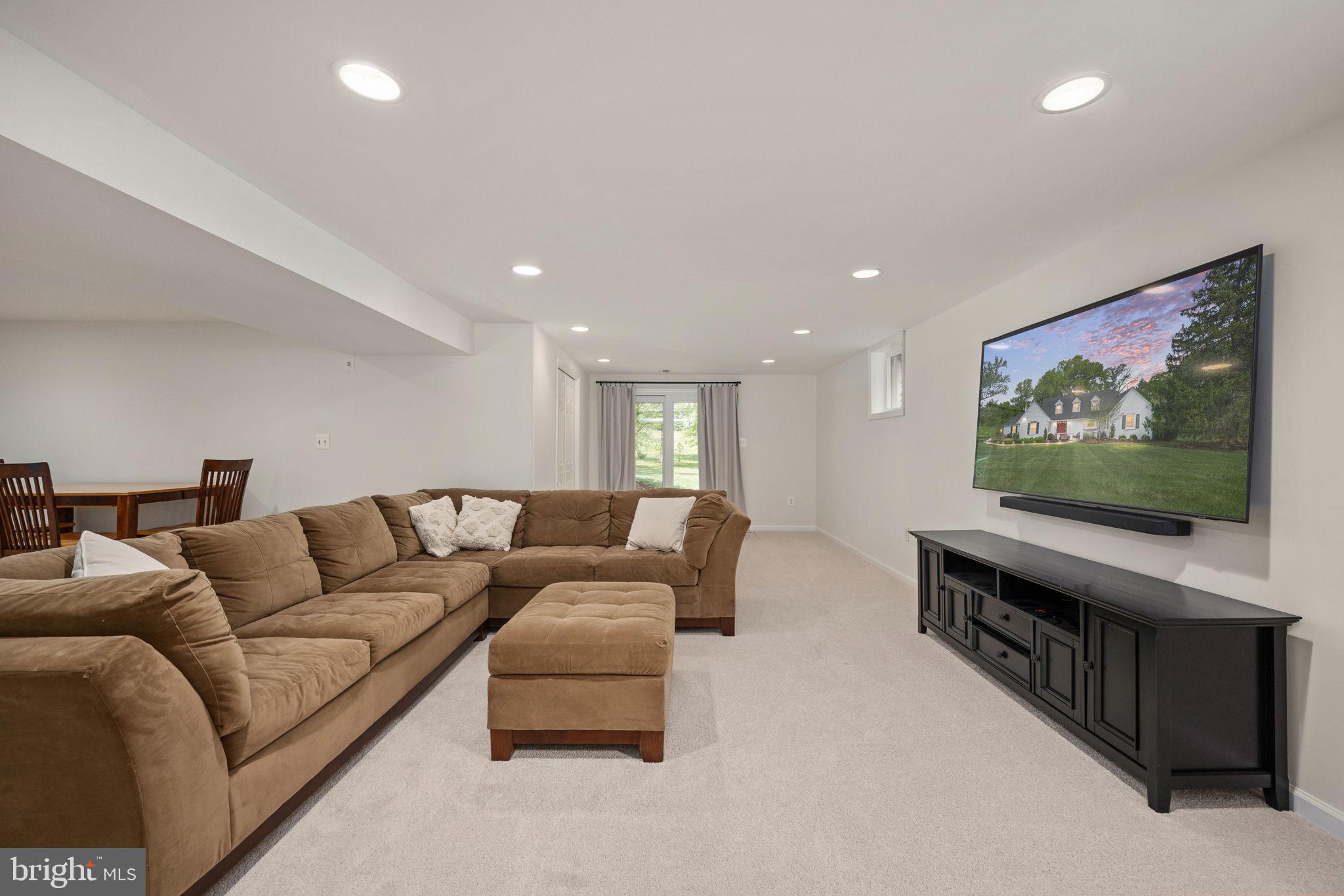 EVERGREEN FARM - Residential