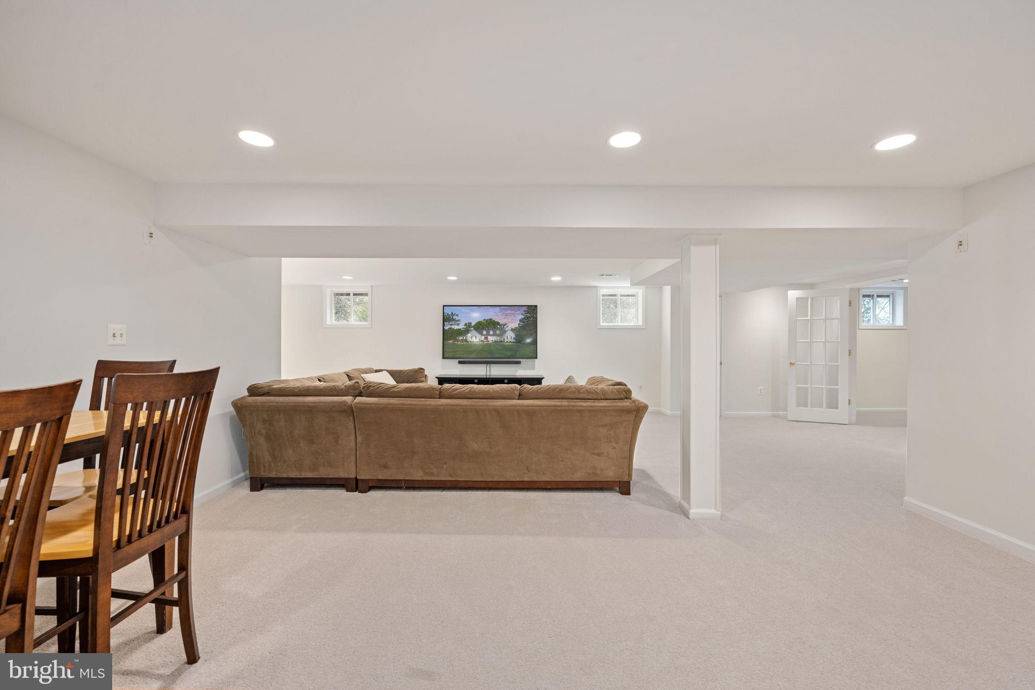 EVERGREEN FARM - Residential