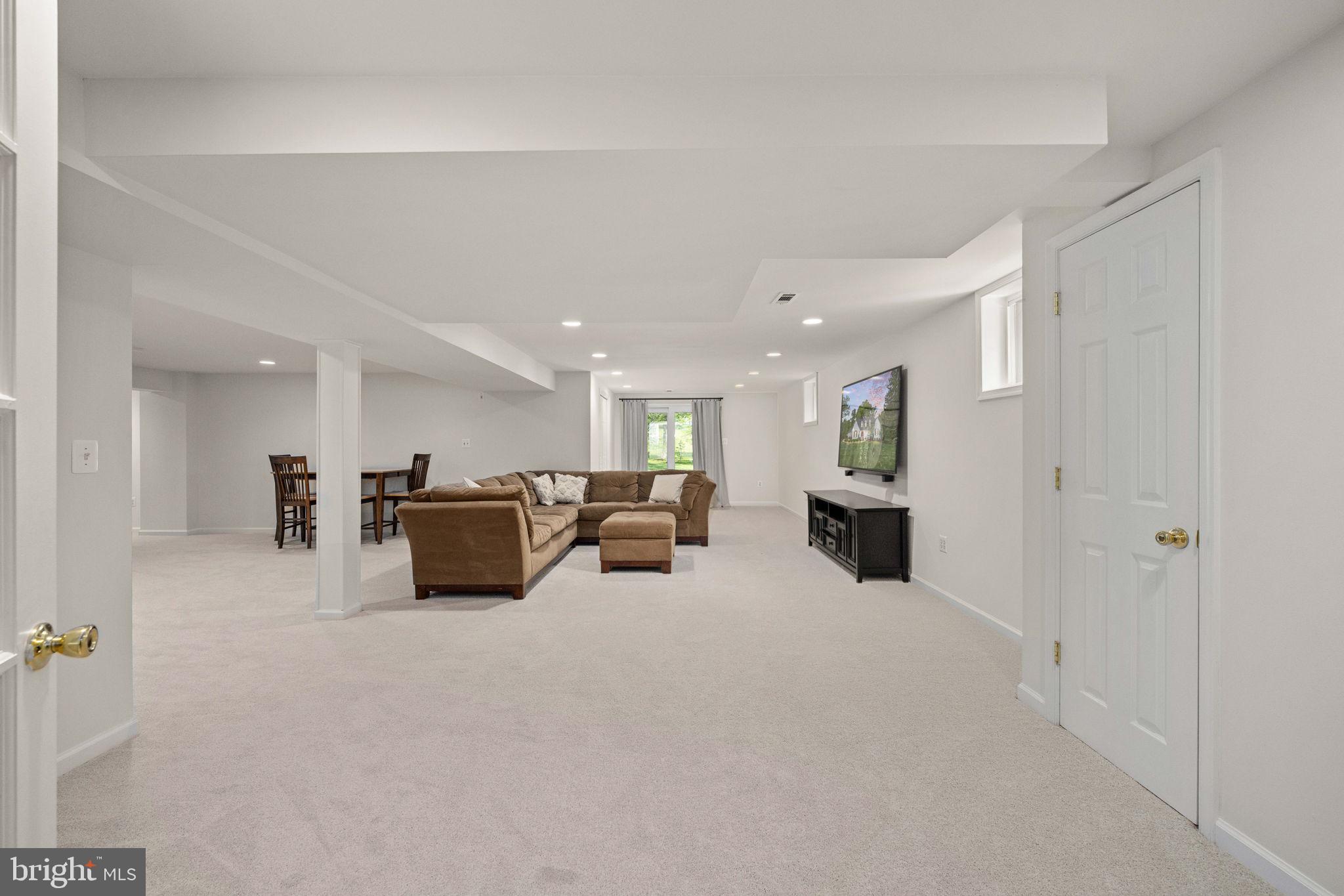 EVERGREEN FARM - Residential