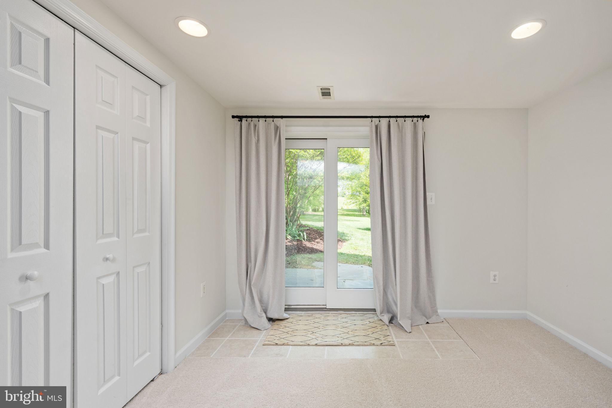 EVERGREEN FARM - Residential