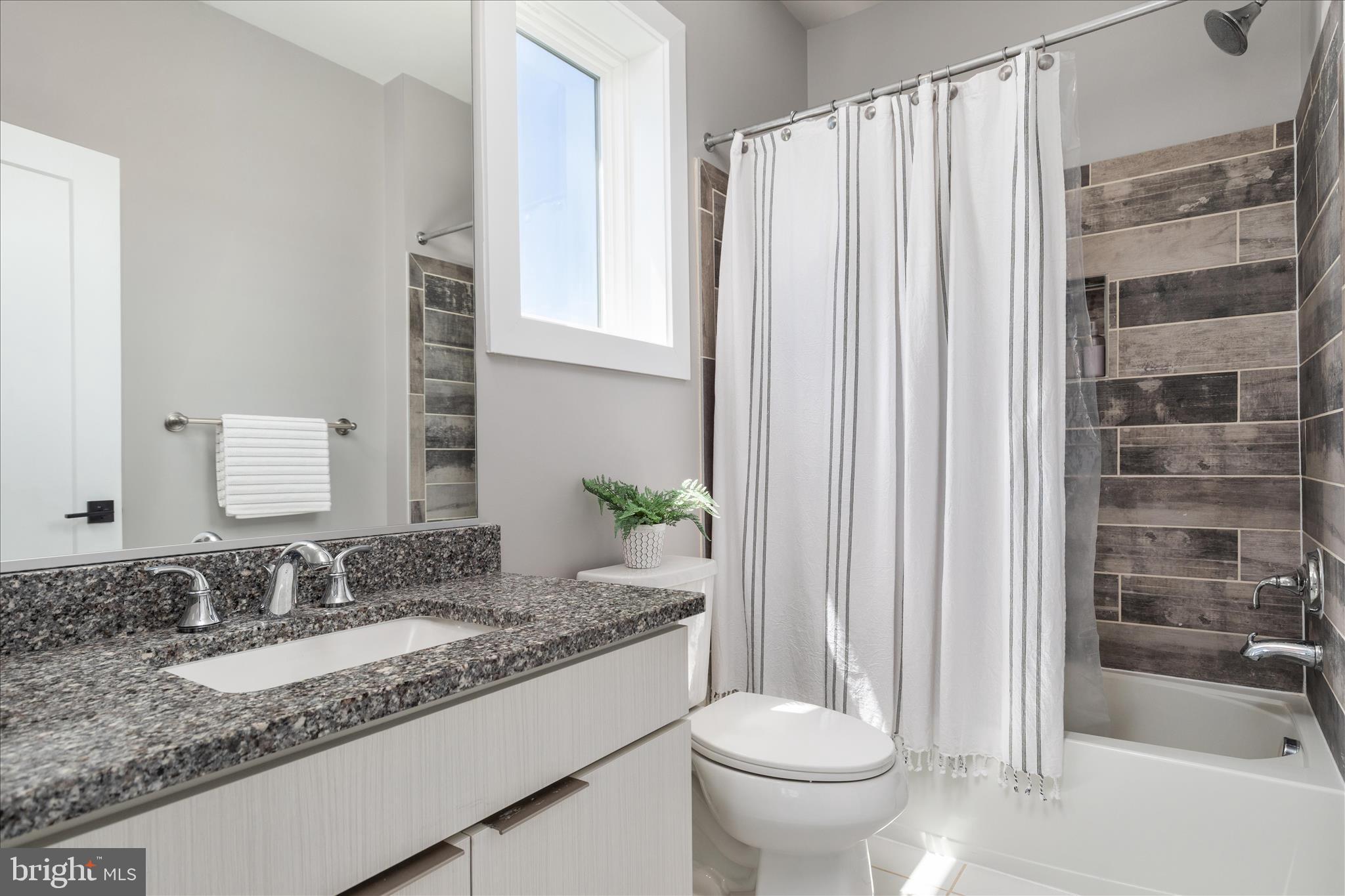 DOMINION VALLEY COUNTRY CLUB - Residential