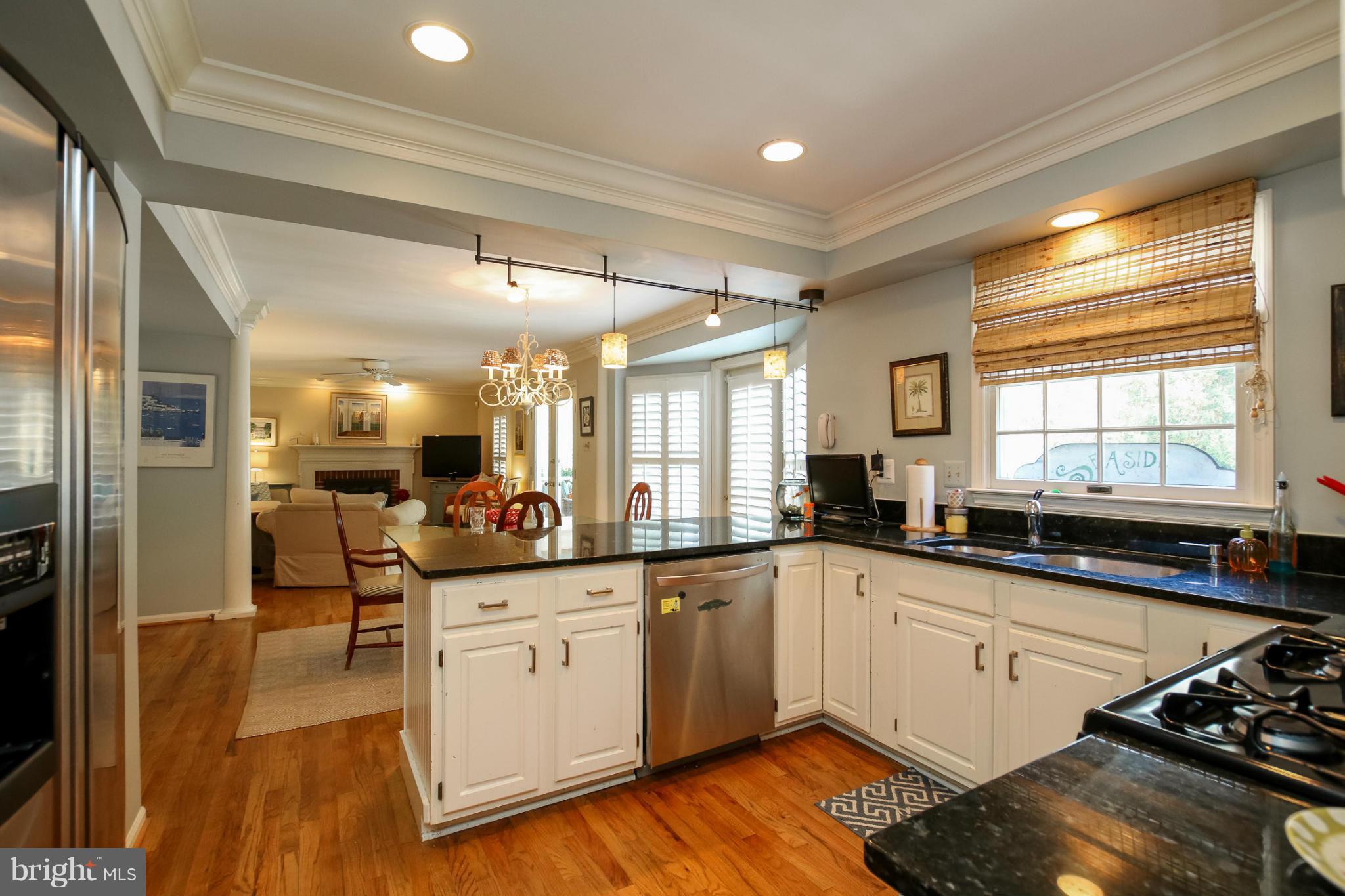 HUNTERS RUN - Residential