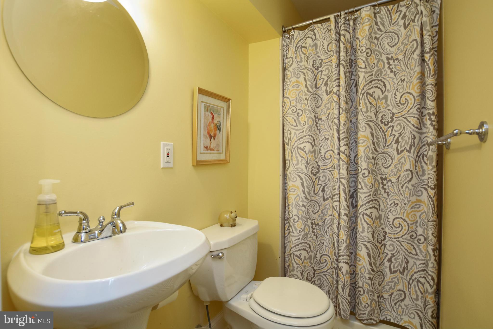 HUNTERS RUN - Residential