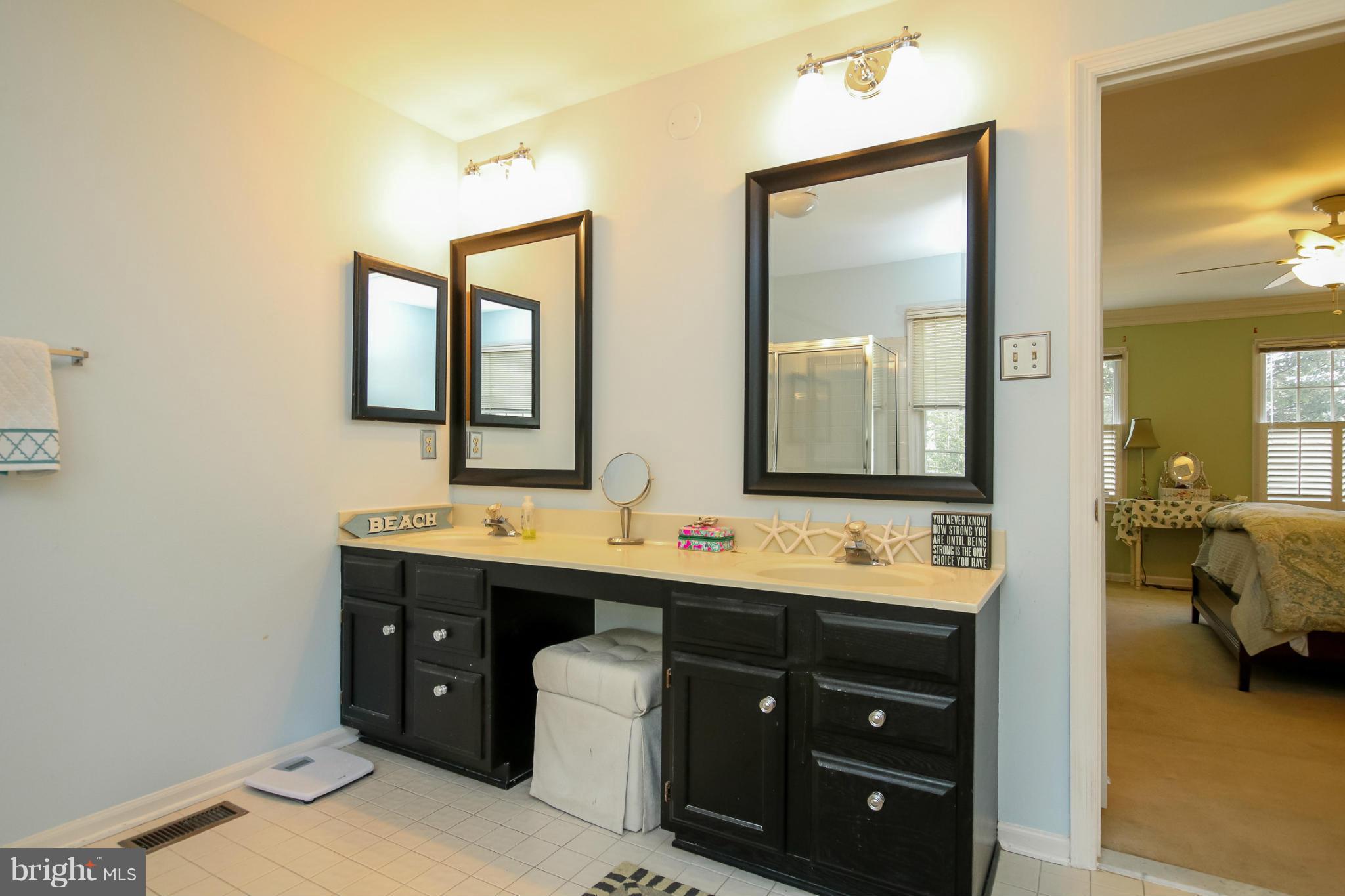 HUNTERS RUN - Residential