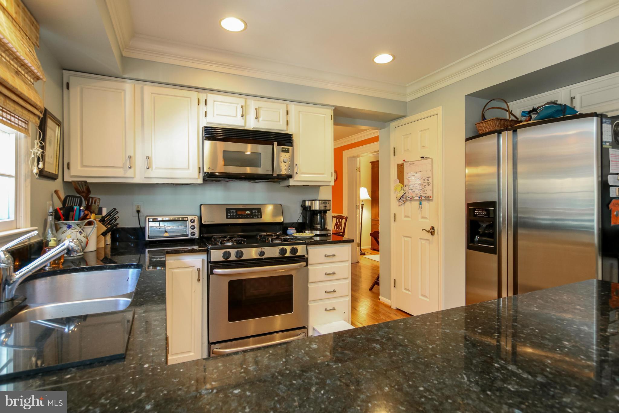 HUNTERS RUN - Residential