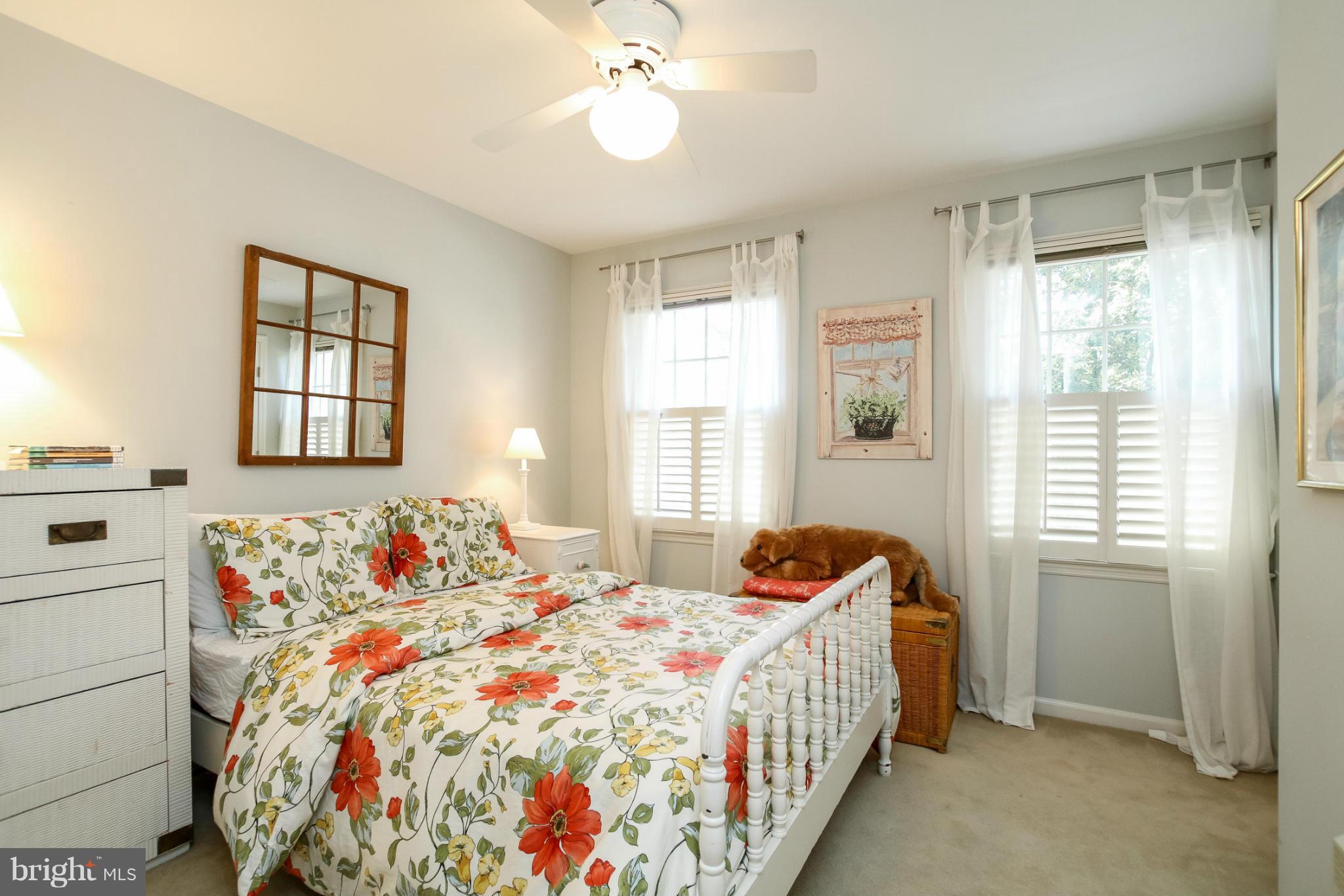 HUNTERS RUN - Residential