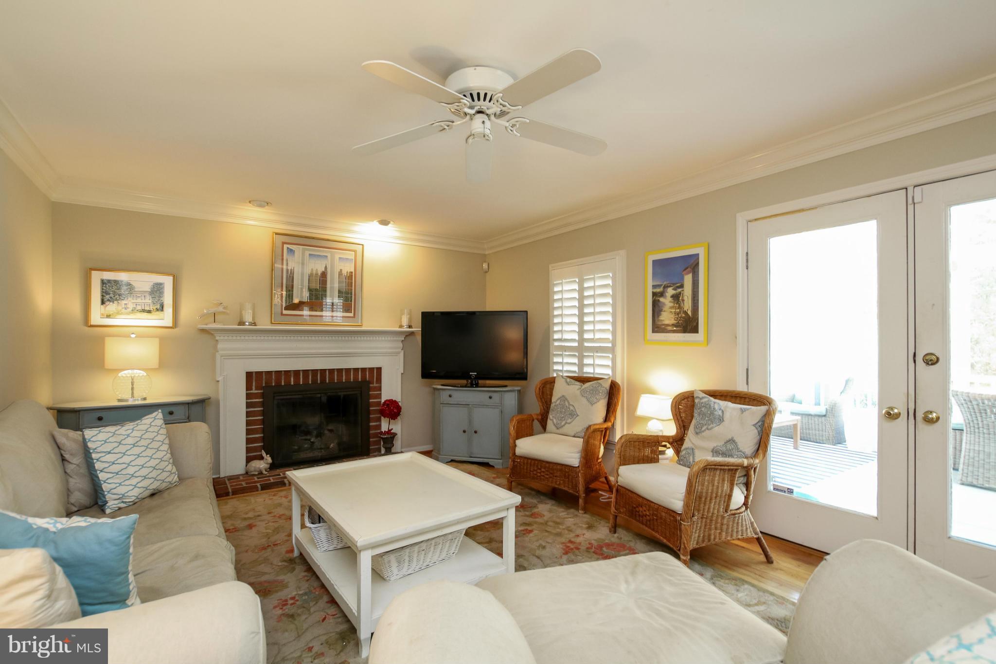 HUNTERS RUN - Residential