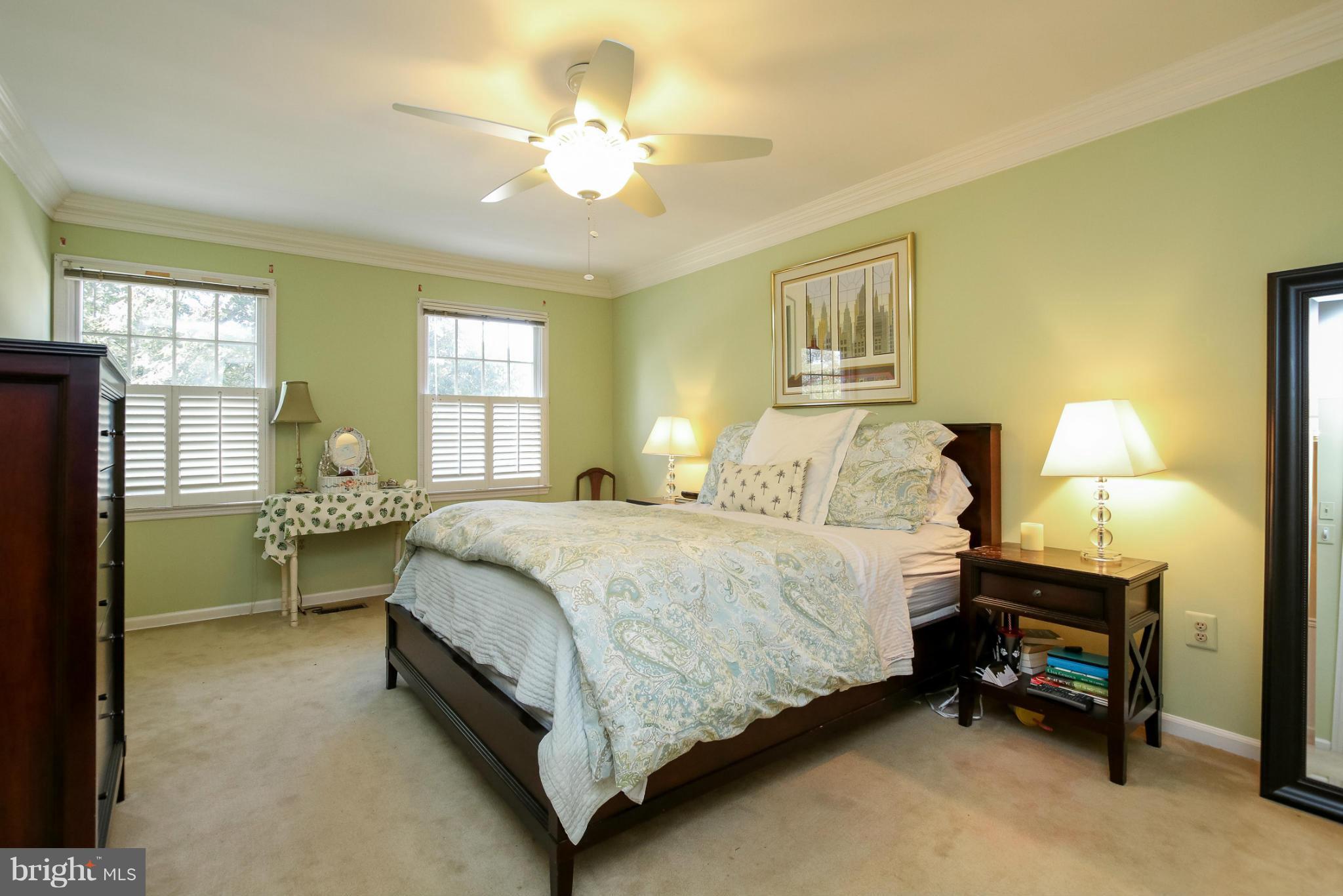 HUNTERS RUN - Residential