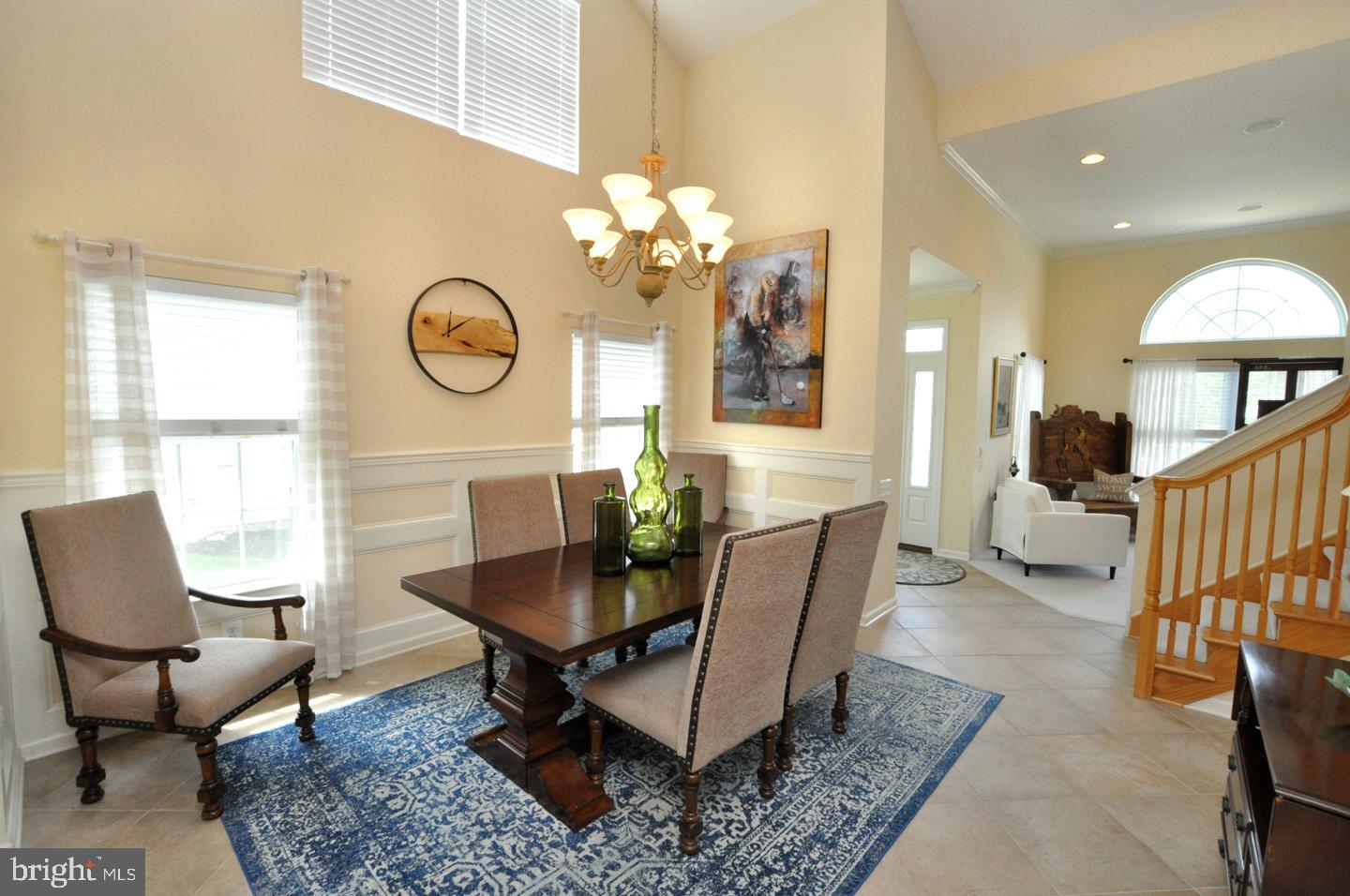 6 KRESSON COURT