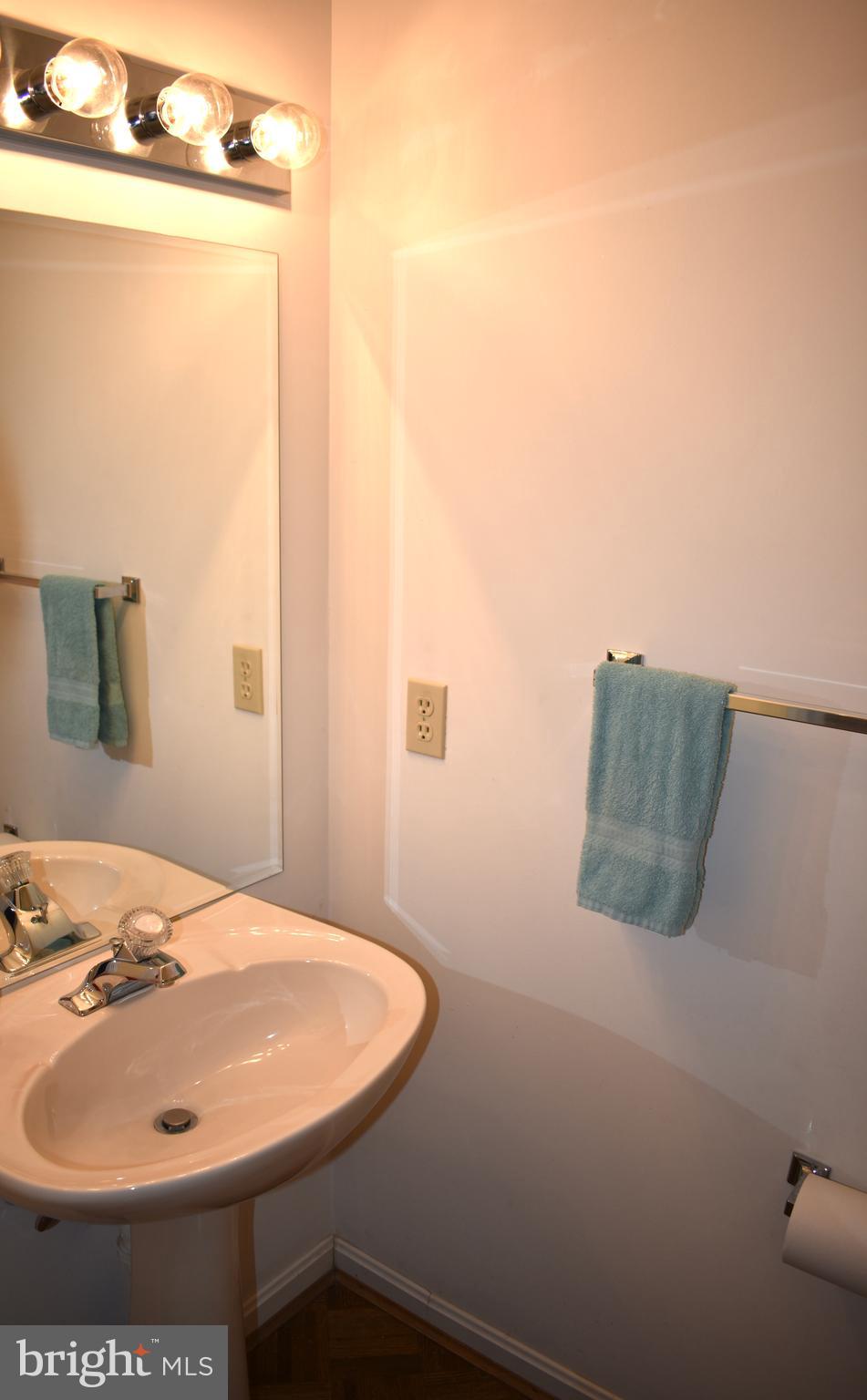 SHERATON HILLS SOUTH - Residential