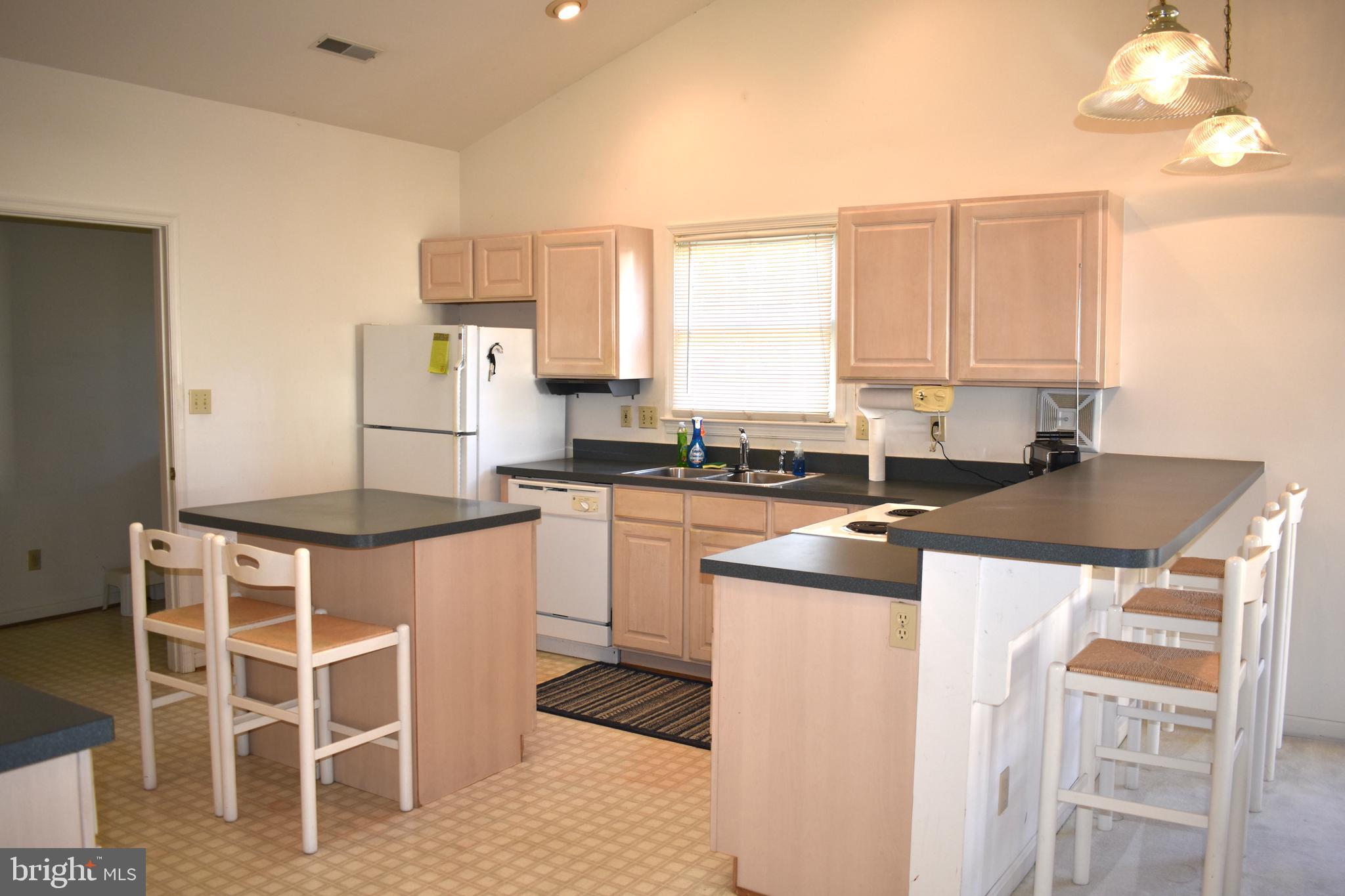 SHERATON HILLS SOUTH - Residential